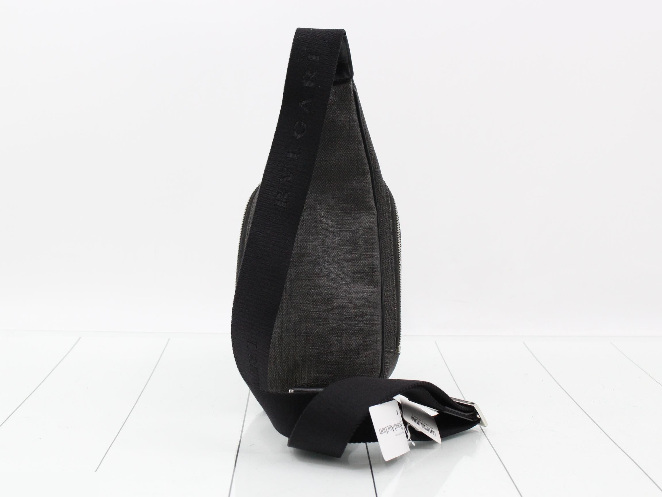 Body bag — view 2