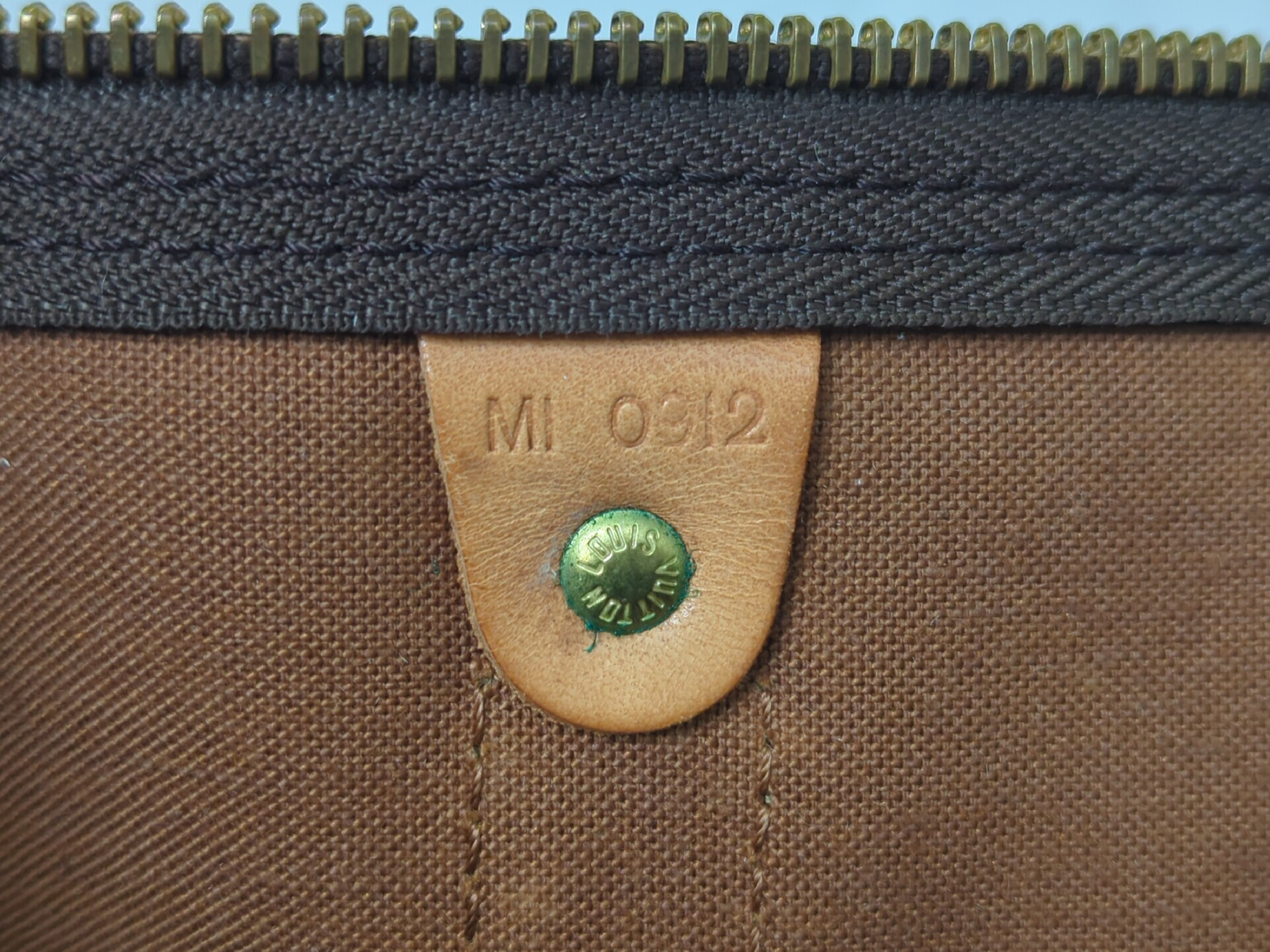 M41422 Monogram Keepall 60 Boston Bag — view 14