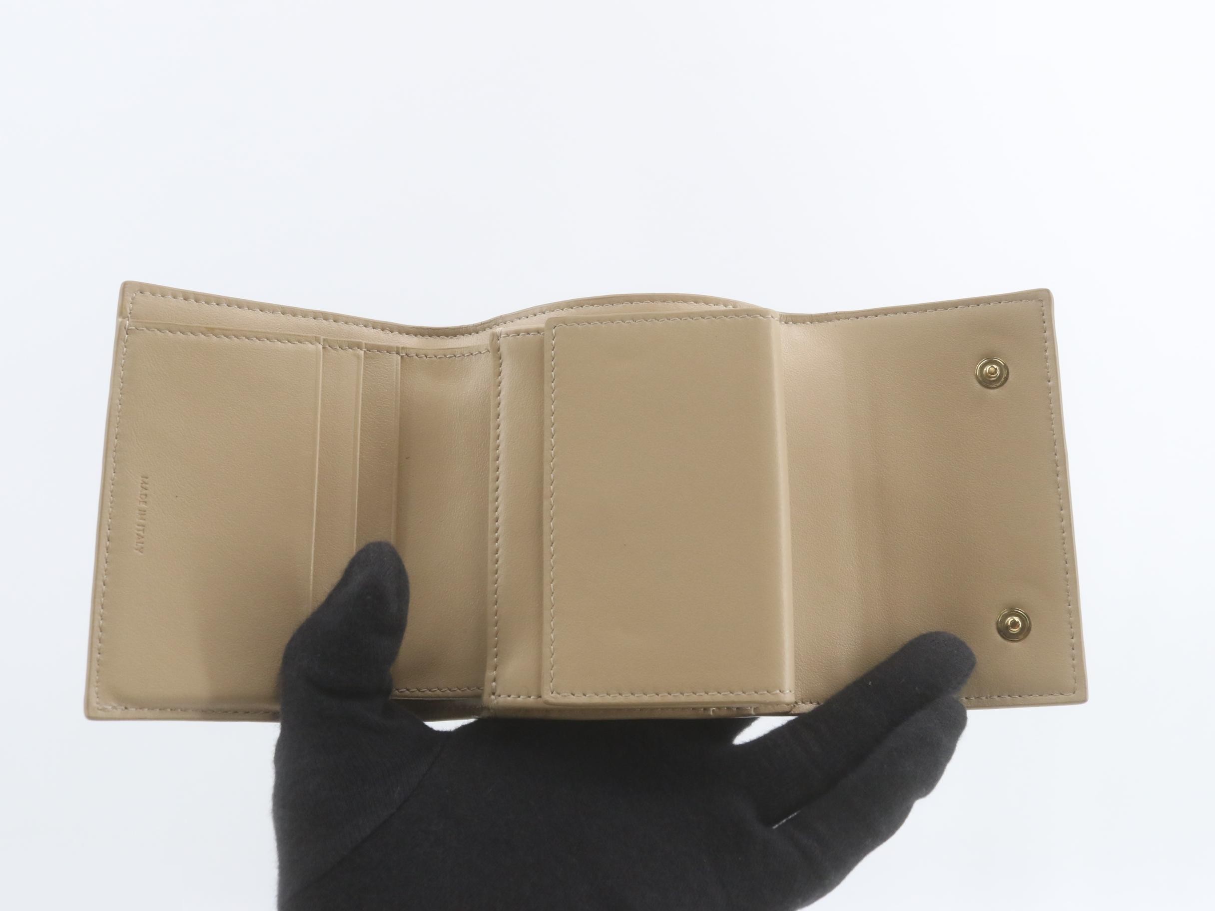 Compact wallet — view 4