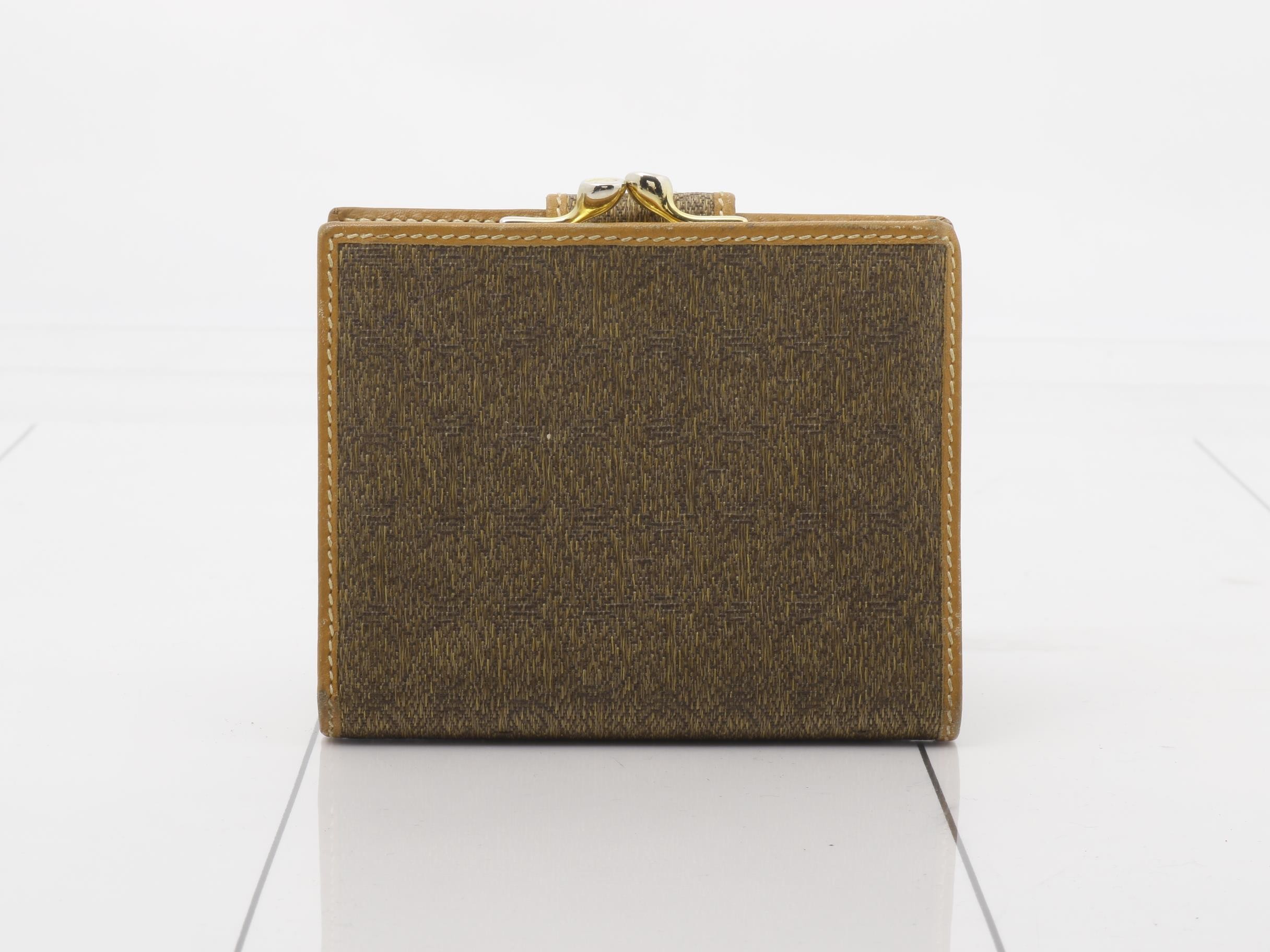 Vintage Bi-fold Wallet with Clasp Closure and Logo on Canvas — view 2