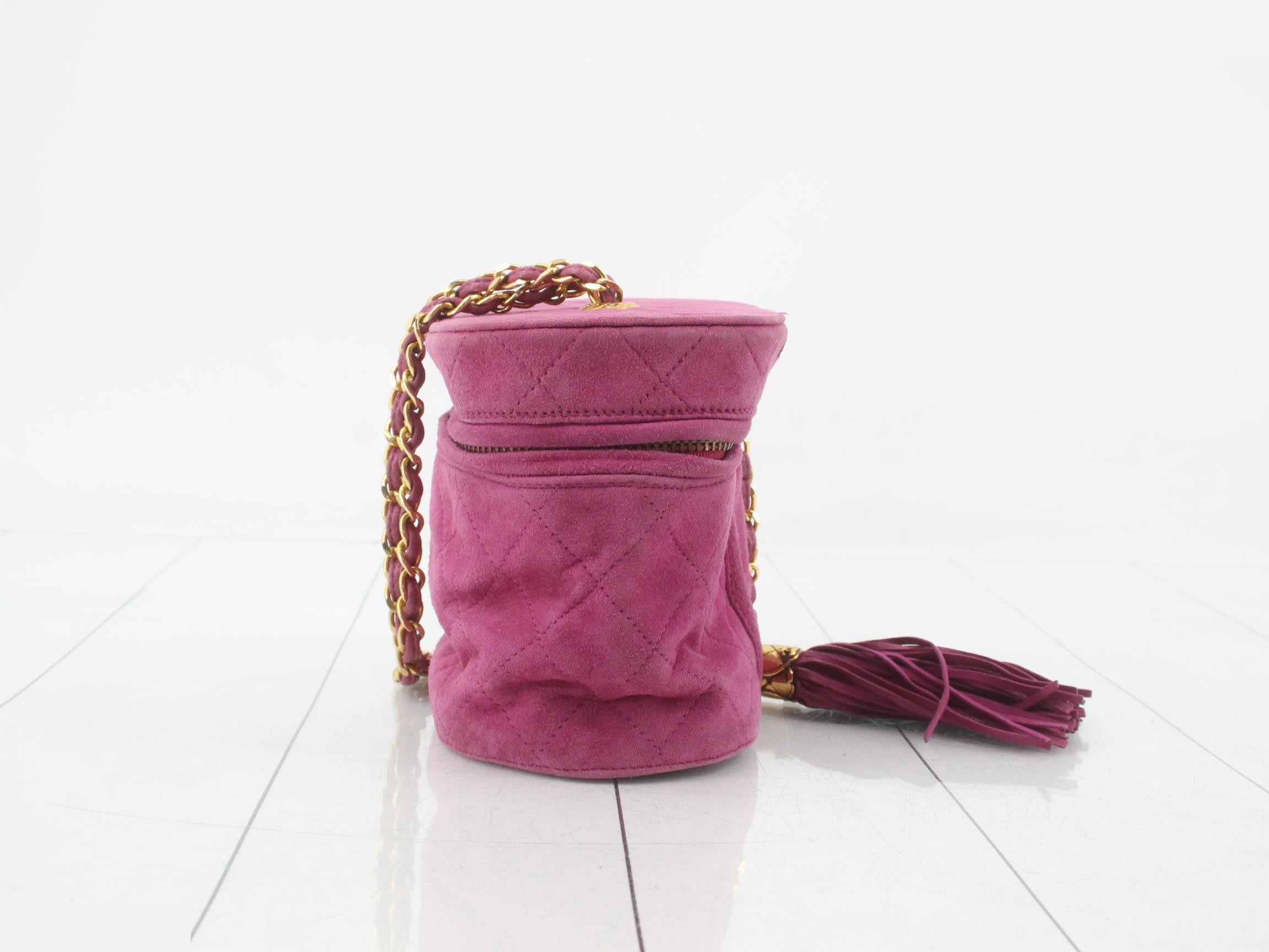 Chain vanity case, pink suede, gold-tone hardware. — view 3
