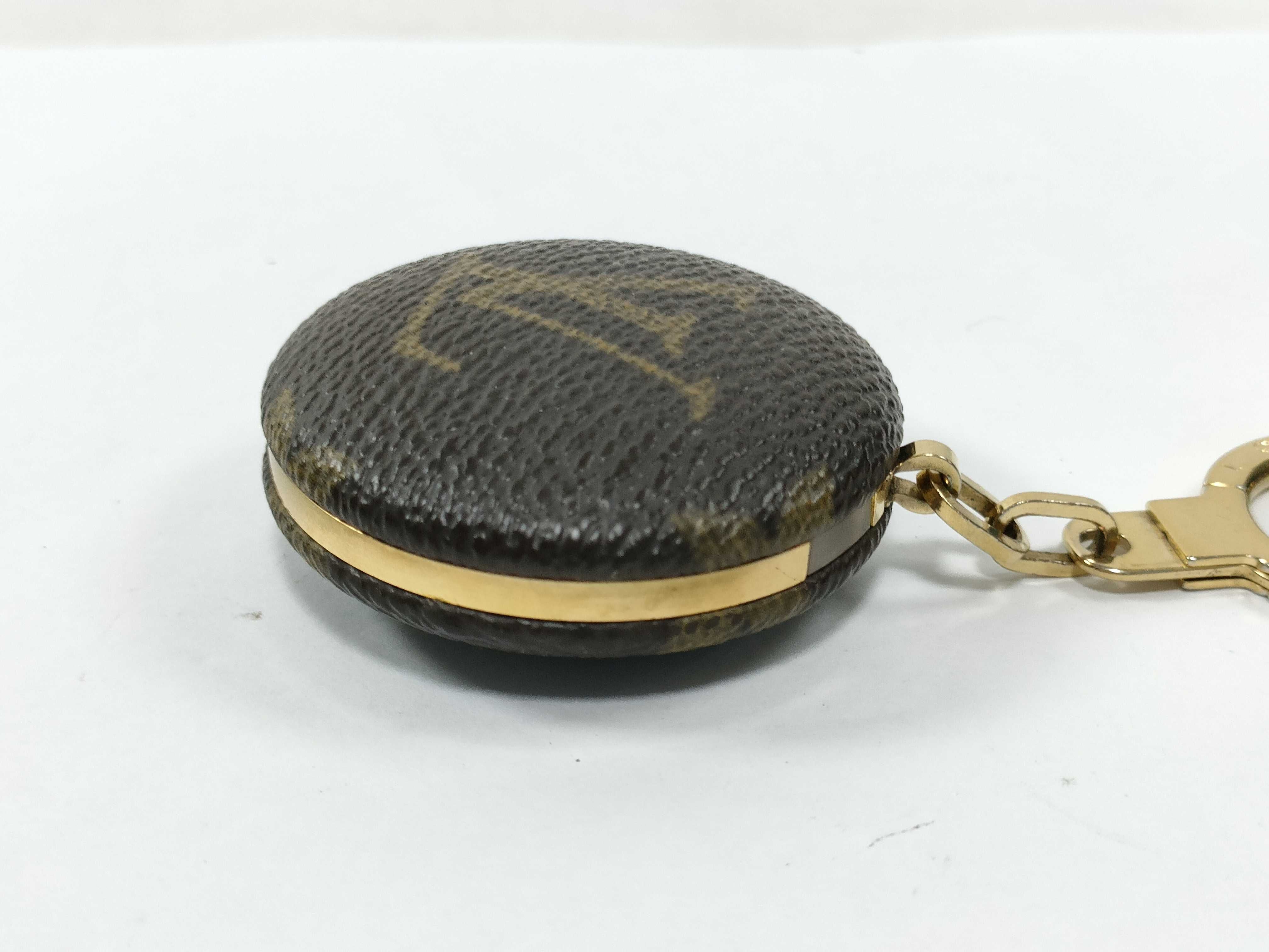 Monogram Louis Vuitton M51910 Monogram Keyring Astroville Key Case — view 3