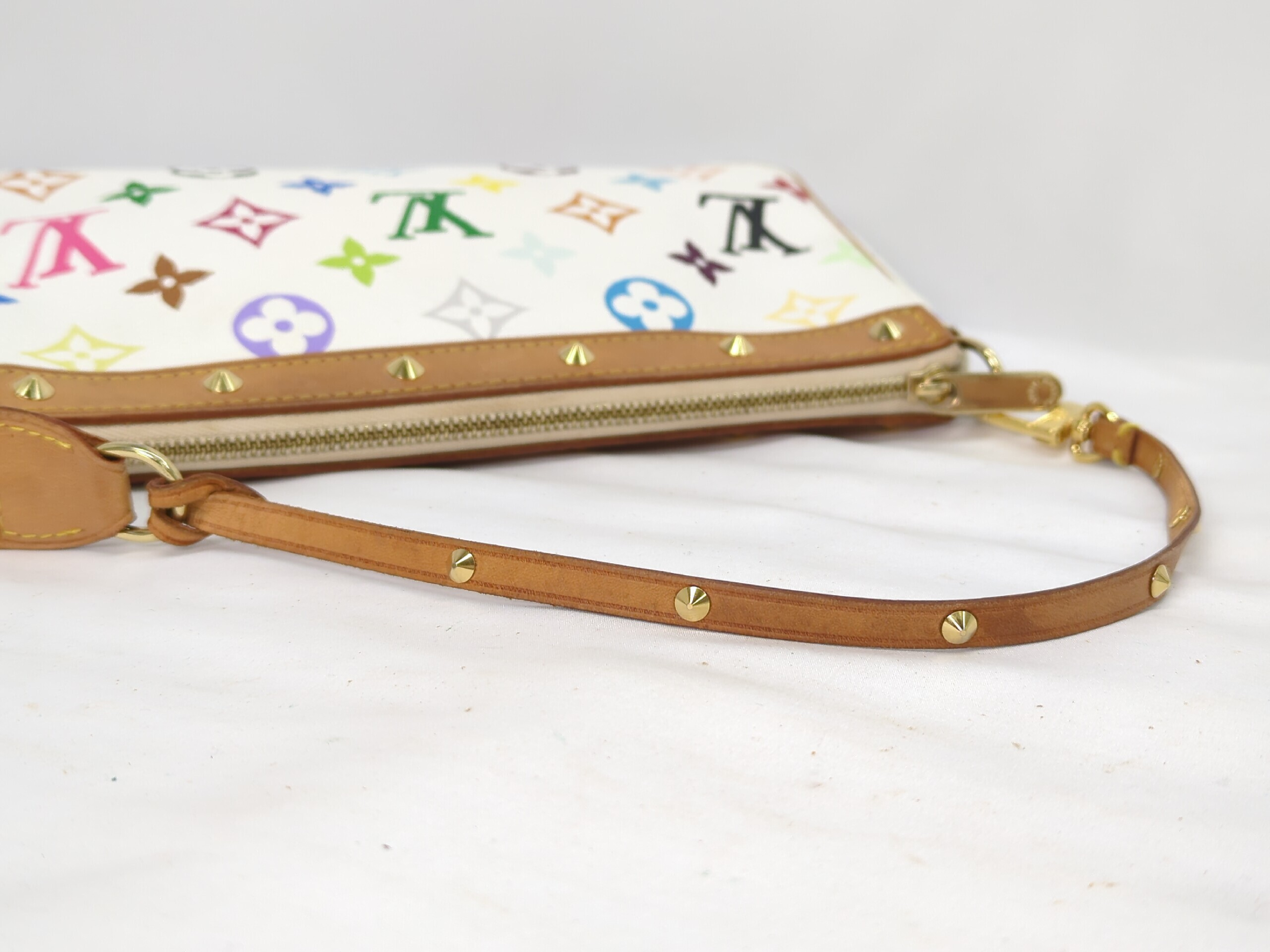 M92649 Multicolor Pochette Accessoires Handbag — view 6