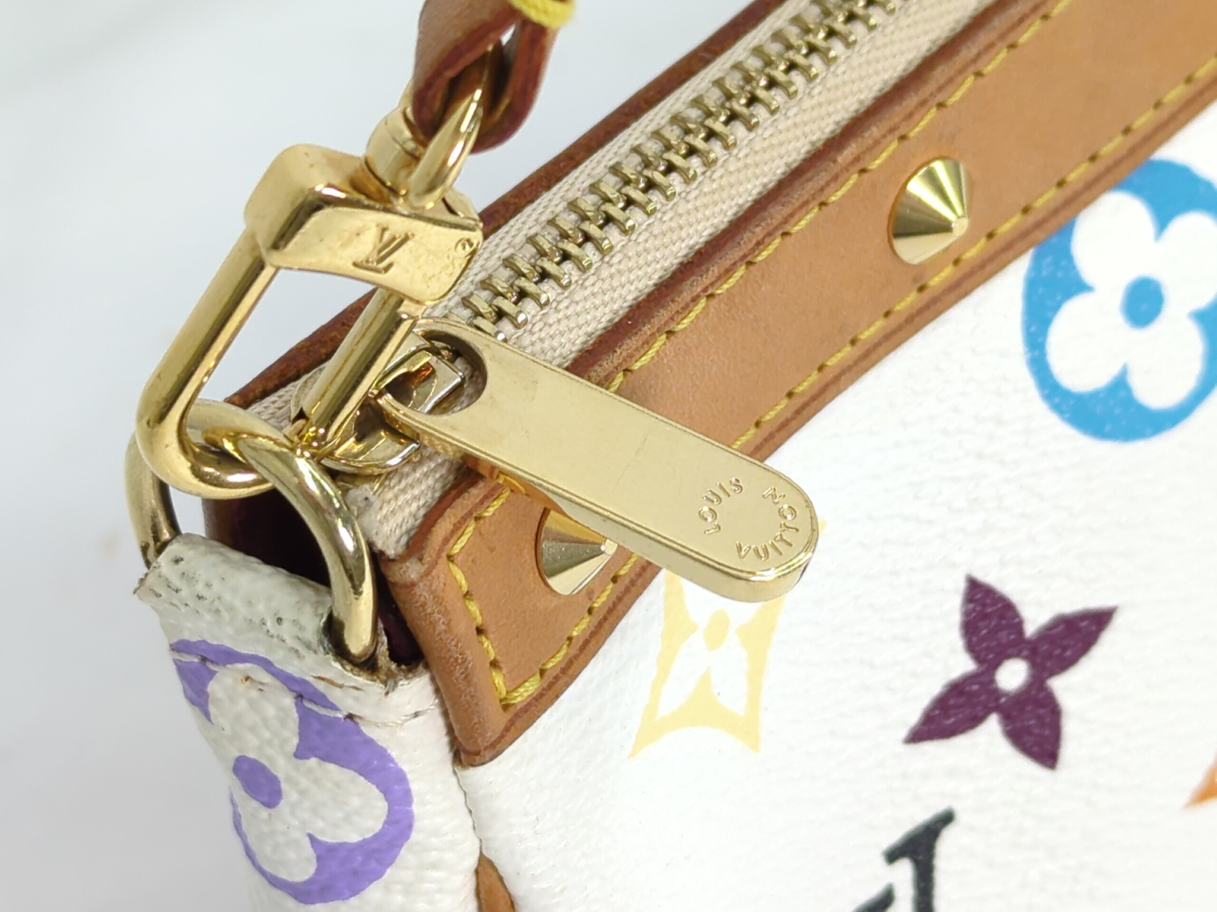 M92649 Multicolor Pochette Accessoires Handbag — view 8