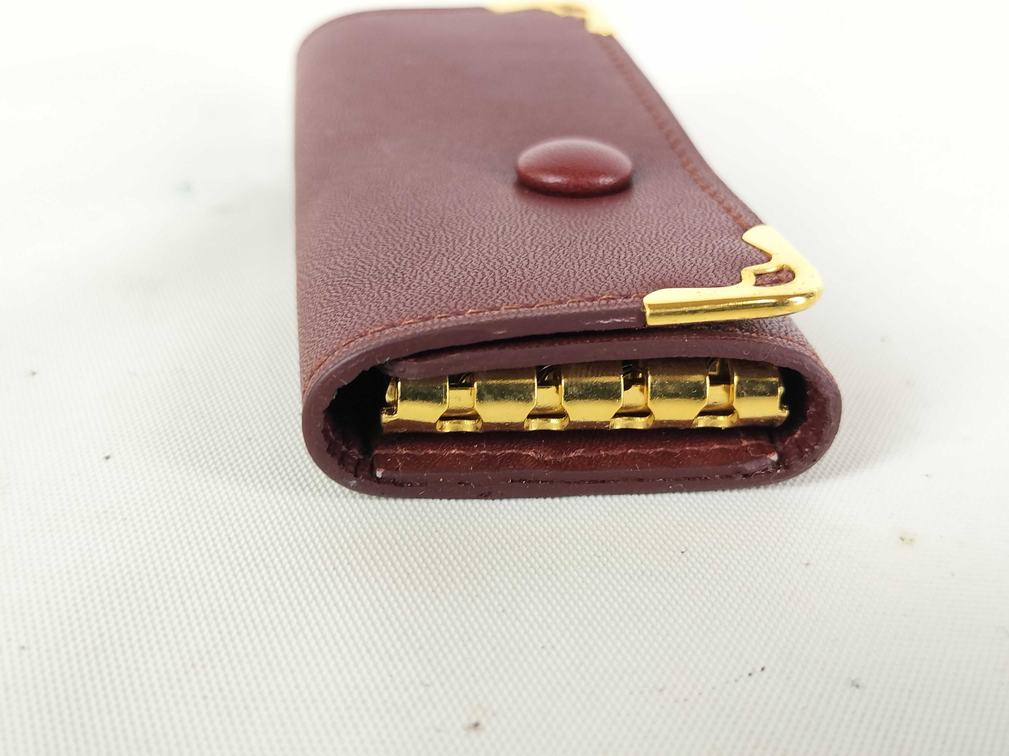 Must Key Case (Unused) - Key Case/Keychain — view 4