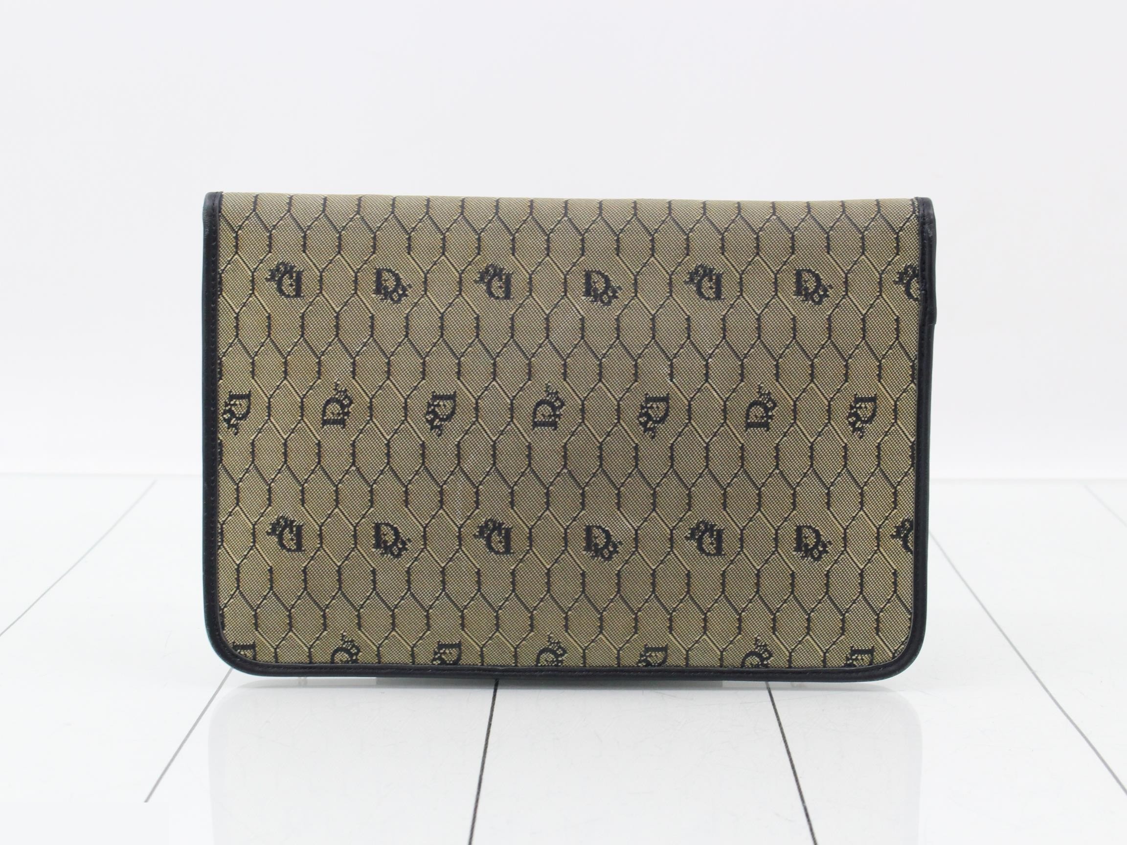 handbag — view 2