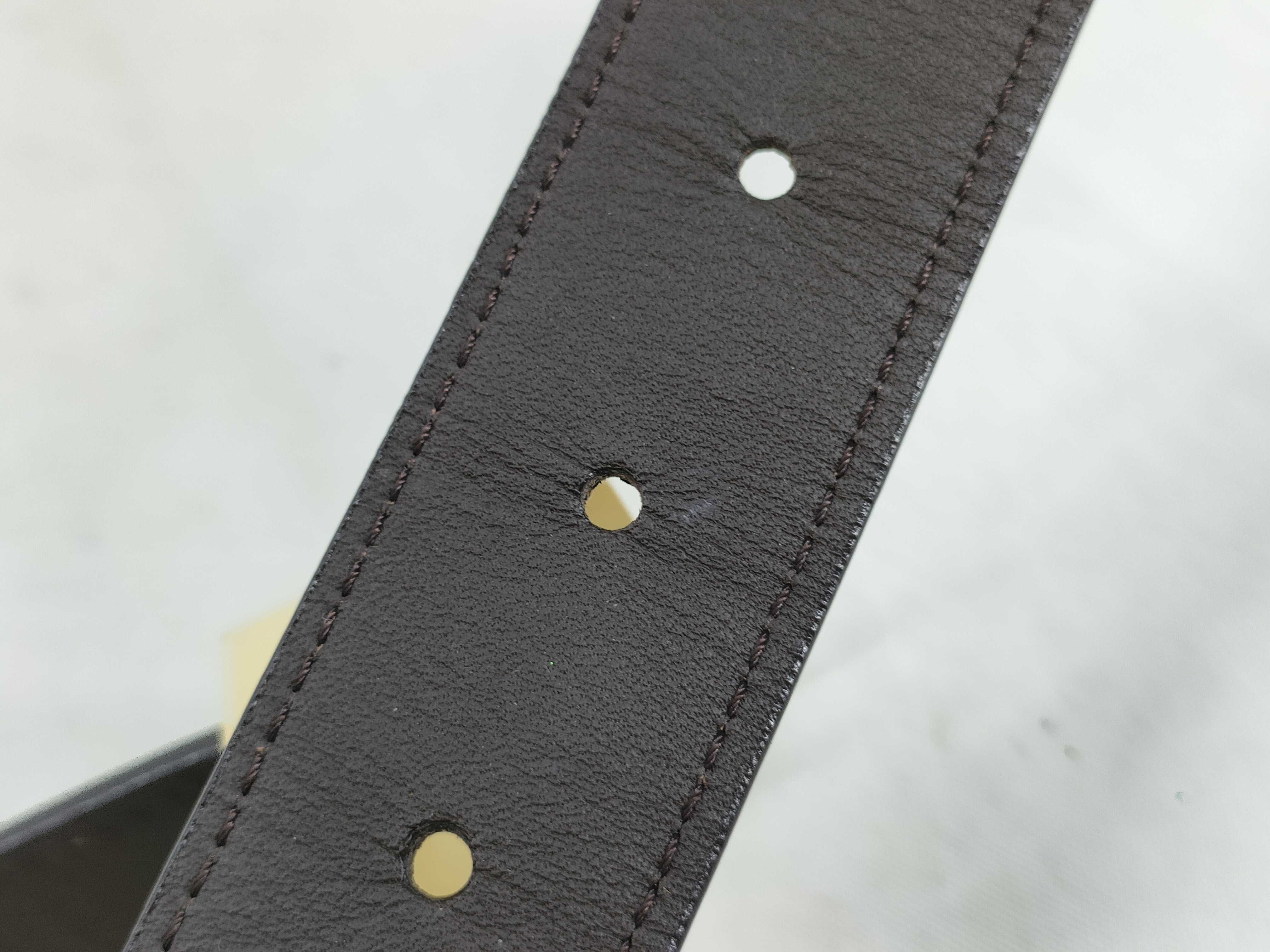 Damier Louis Vuitton belt, no extra holes. — view 9