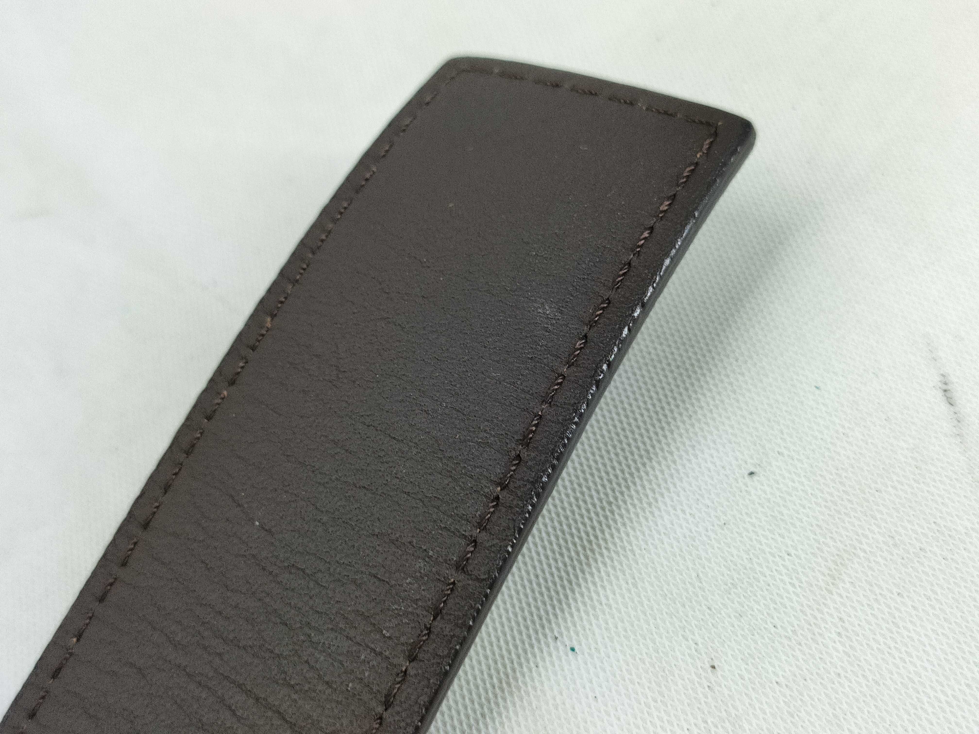 Damier Louis Vuitton belt, no extra holes. — view 10