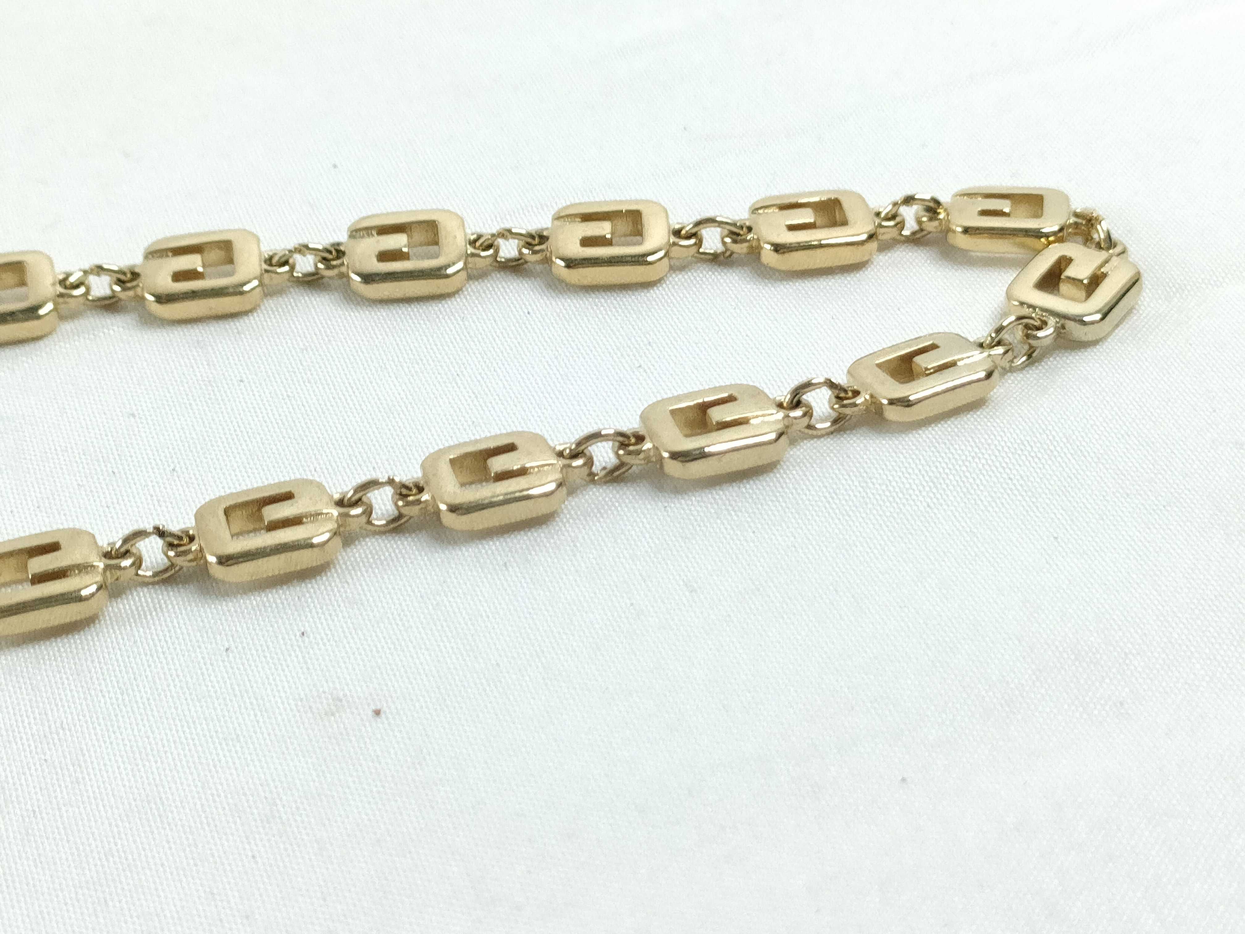 necklace — view 3