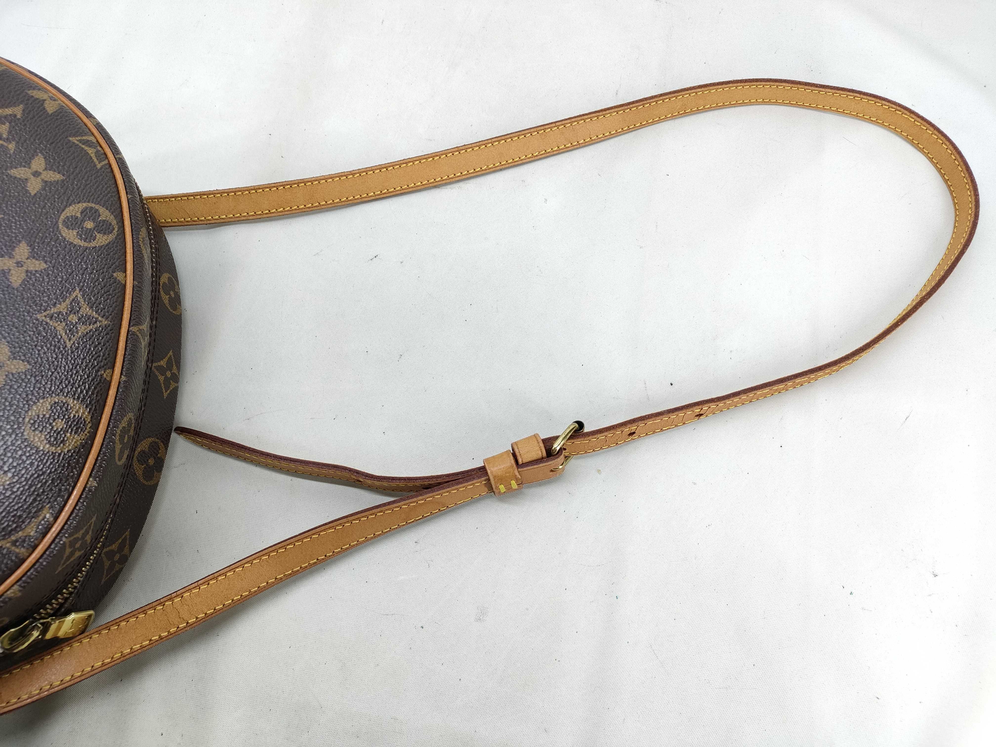 Monogram Blois M51221 Brown Shoulder Bag — view 5