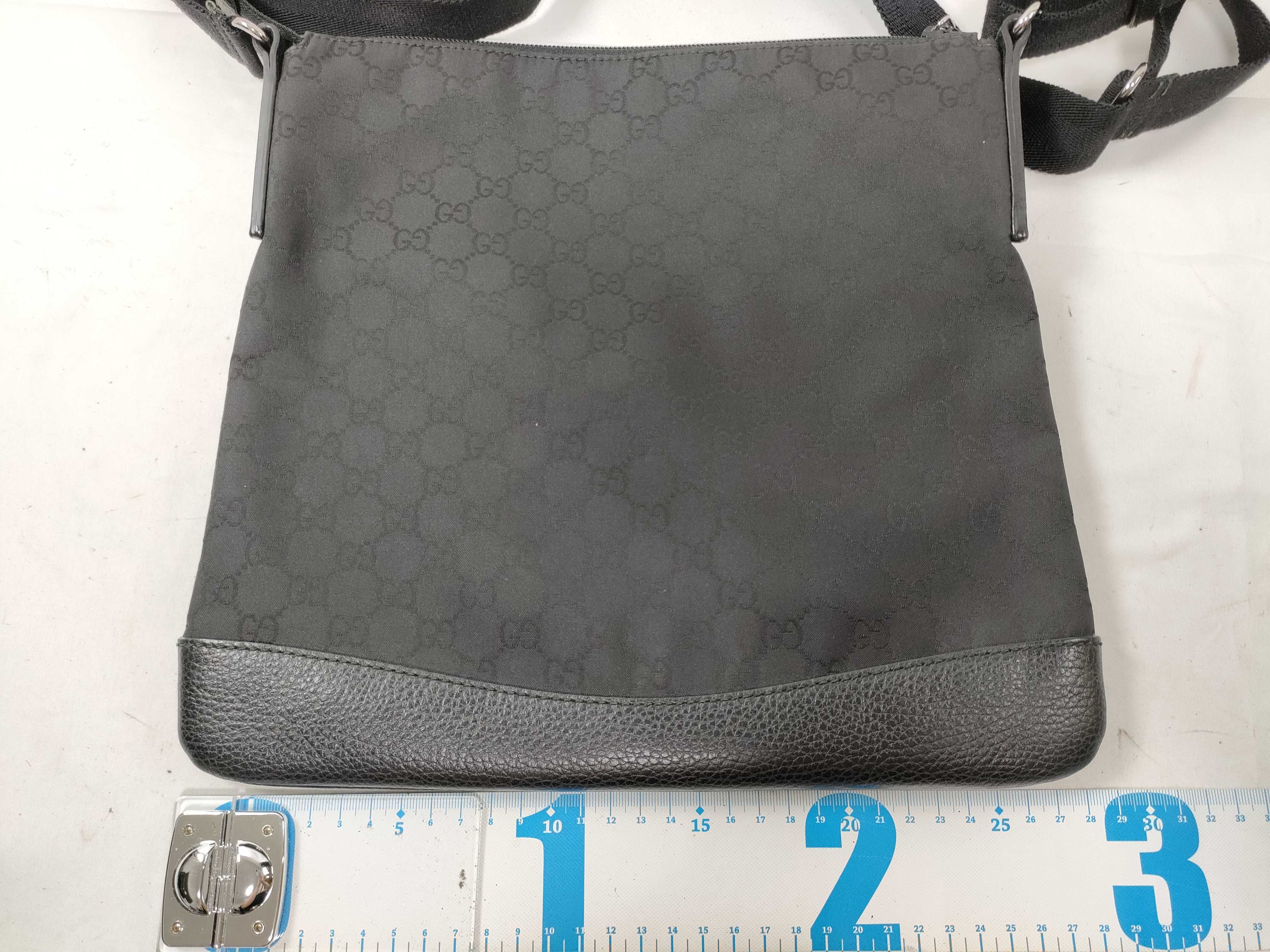 GG Canvas Shoulder Bag 374414 Leather Black — view 2