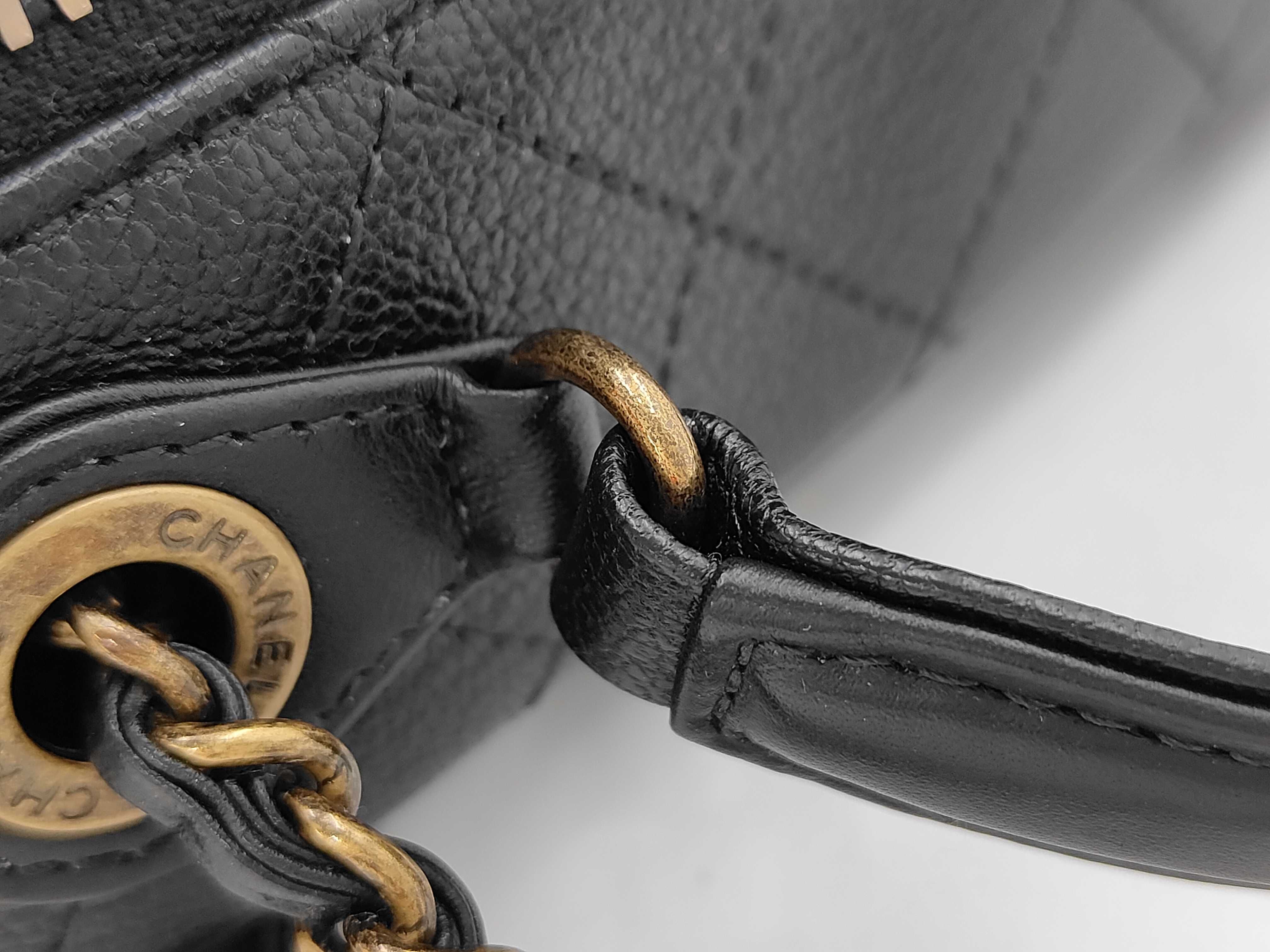 Coco Curve Vanity Bag Shoulder Bag — view 7