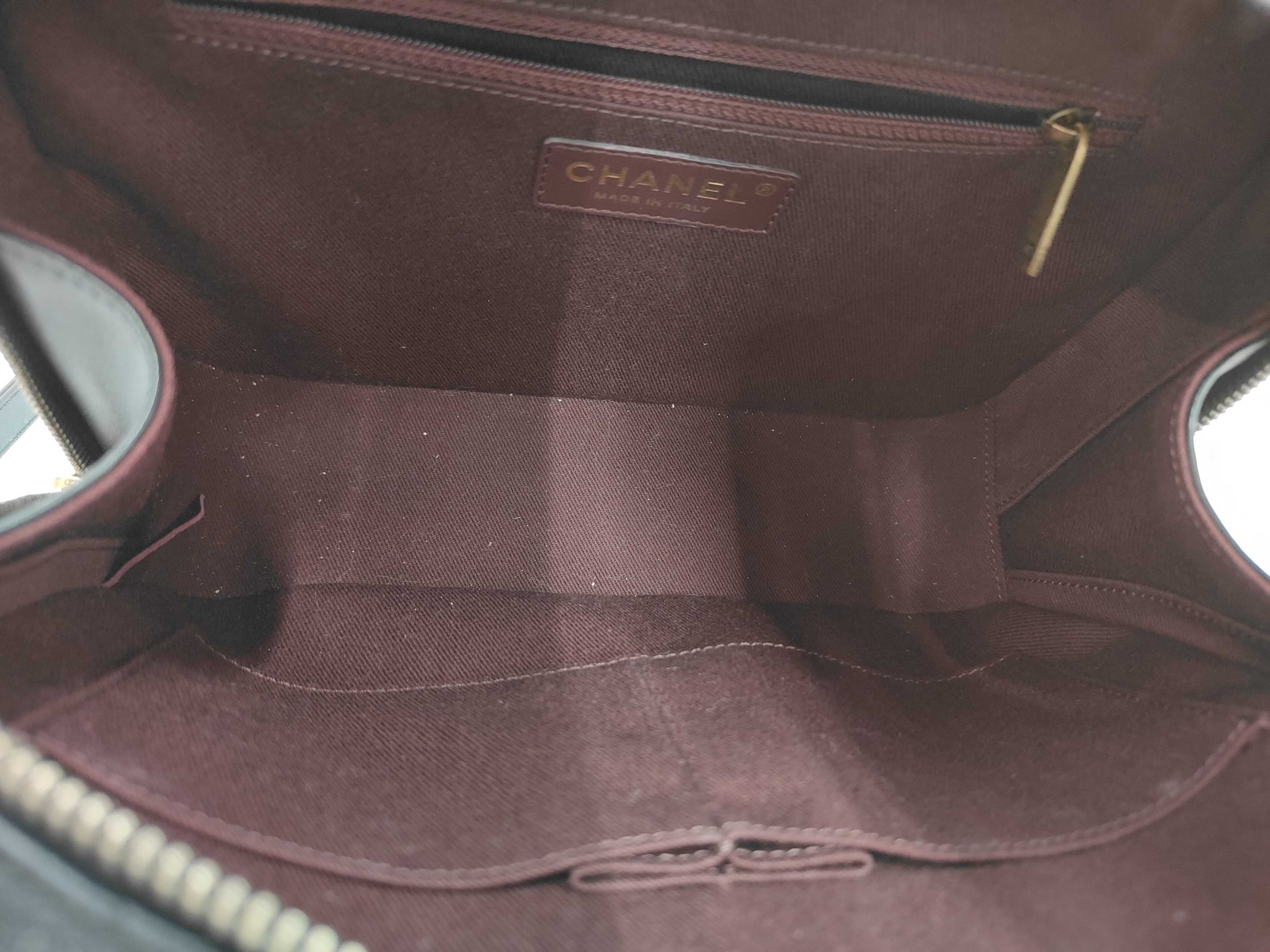 Coco Curve Vanity Bag Shoulder Bag — view 10