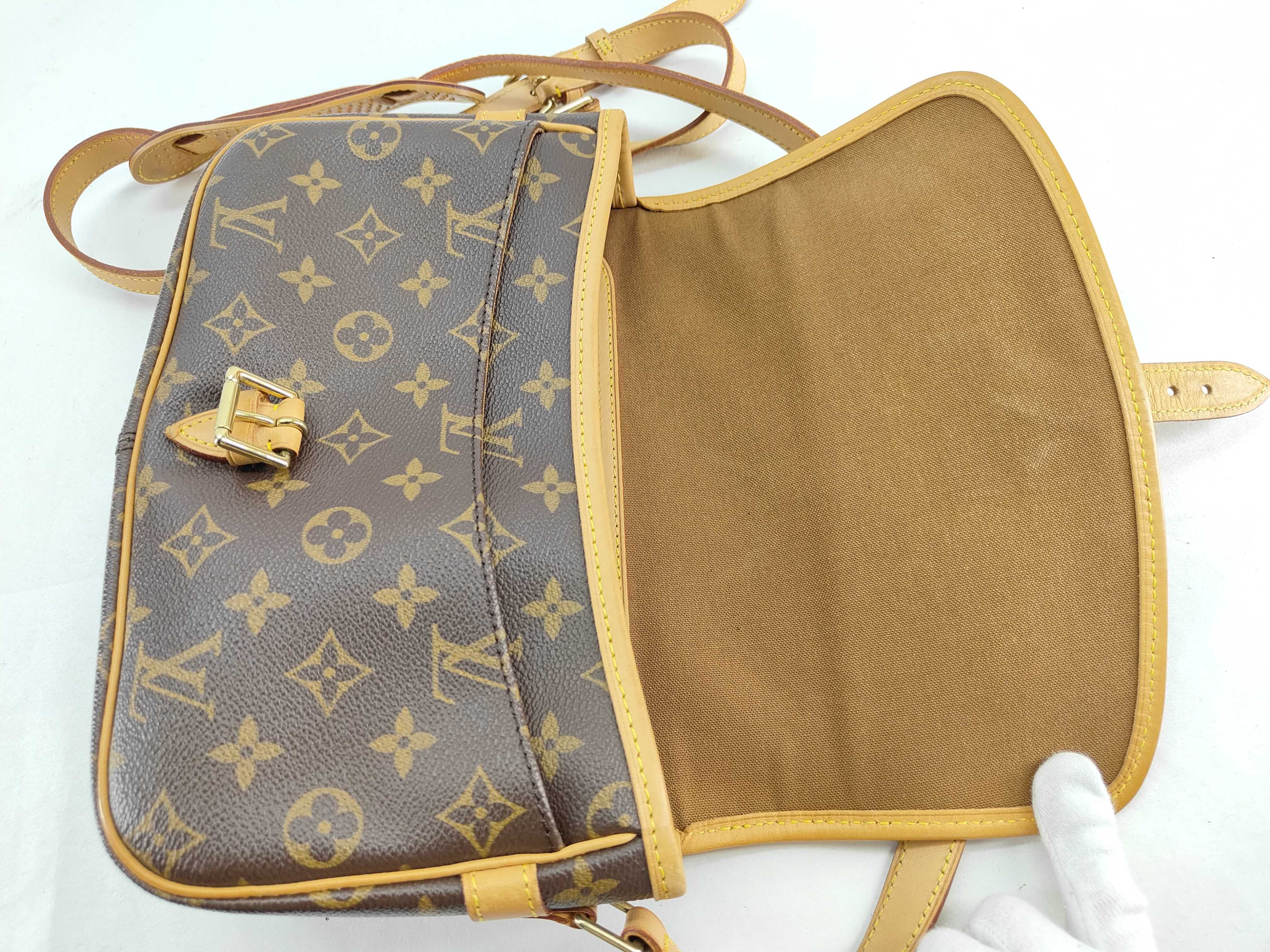 LV Sologne Shoulder Bag M42250 Monogram — view 9
