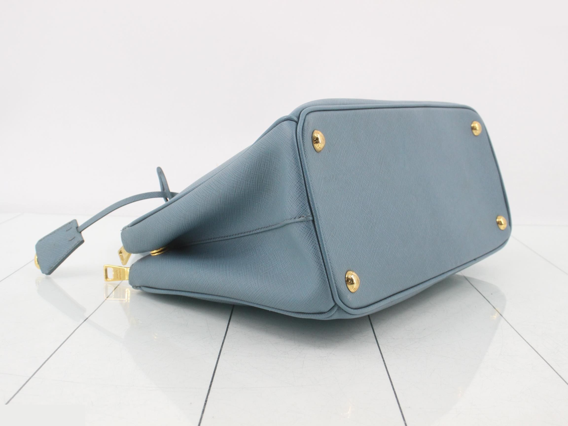 Galleria Saffiano Triangle Plate 2-Way Shoulder — view 5