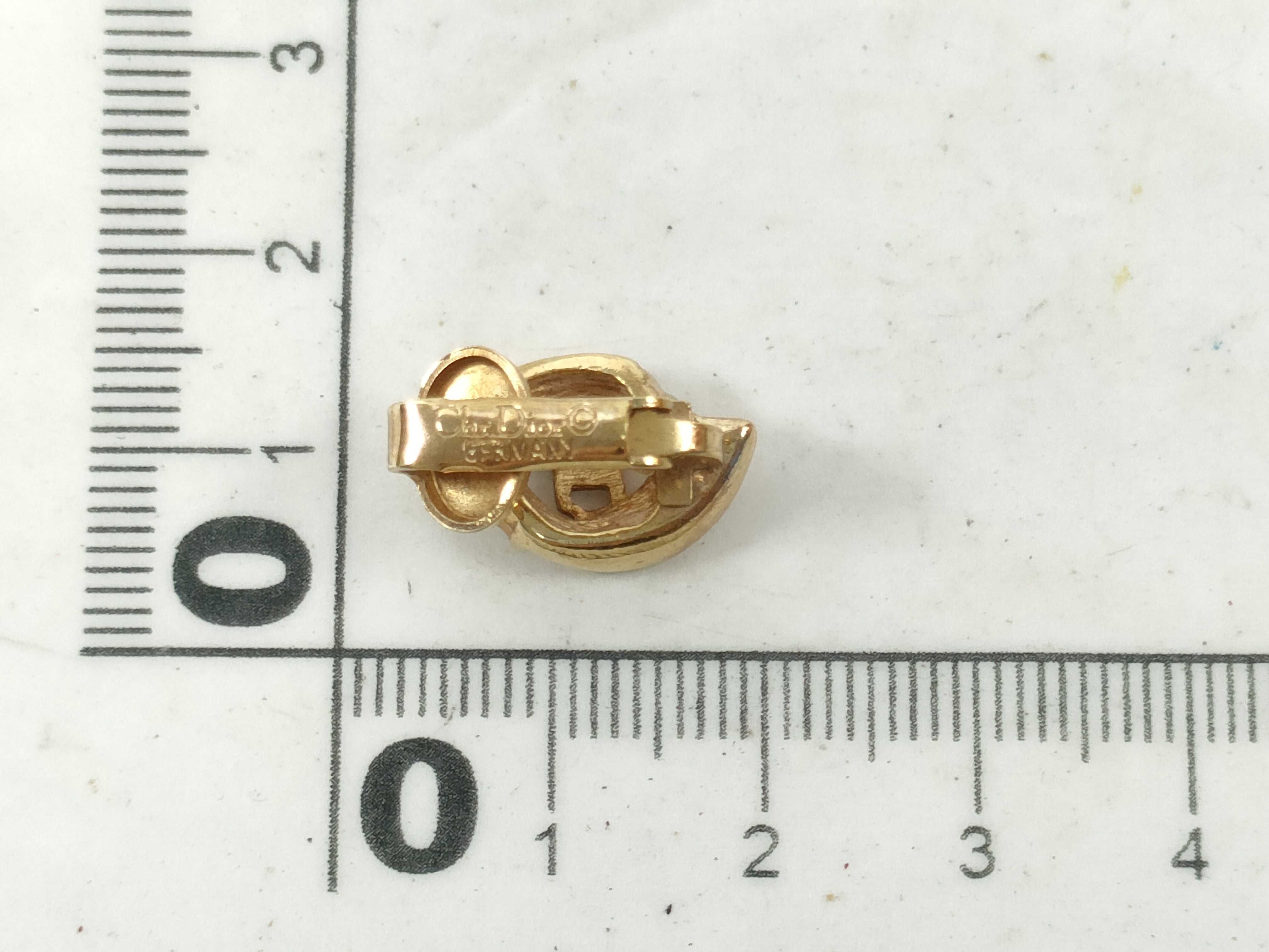 earrings — view 4