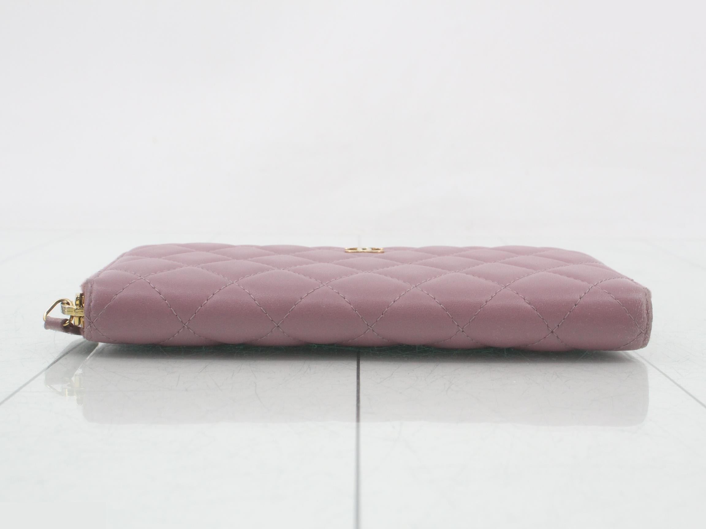 Matelassé (bags) and wallets — view 3