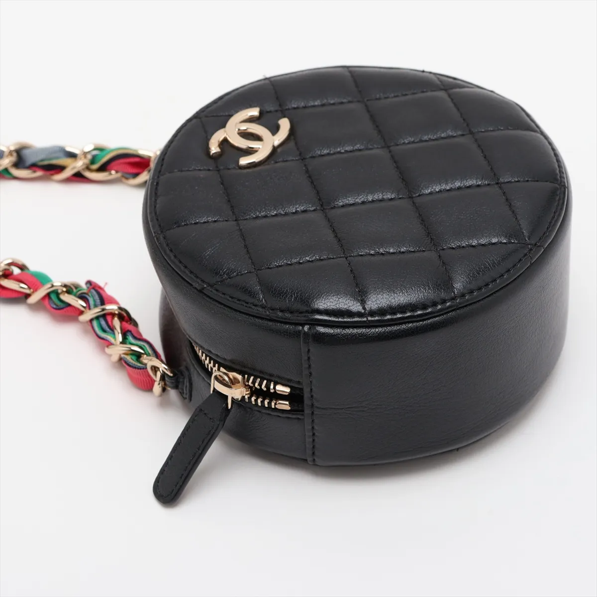 Matelassé Lambskin Chain Shoulder Bag, Round, Black with Gold Hardware, 30895811 (Serial Number in the 30s) — view 4