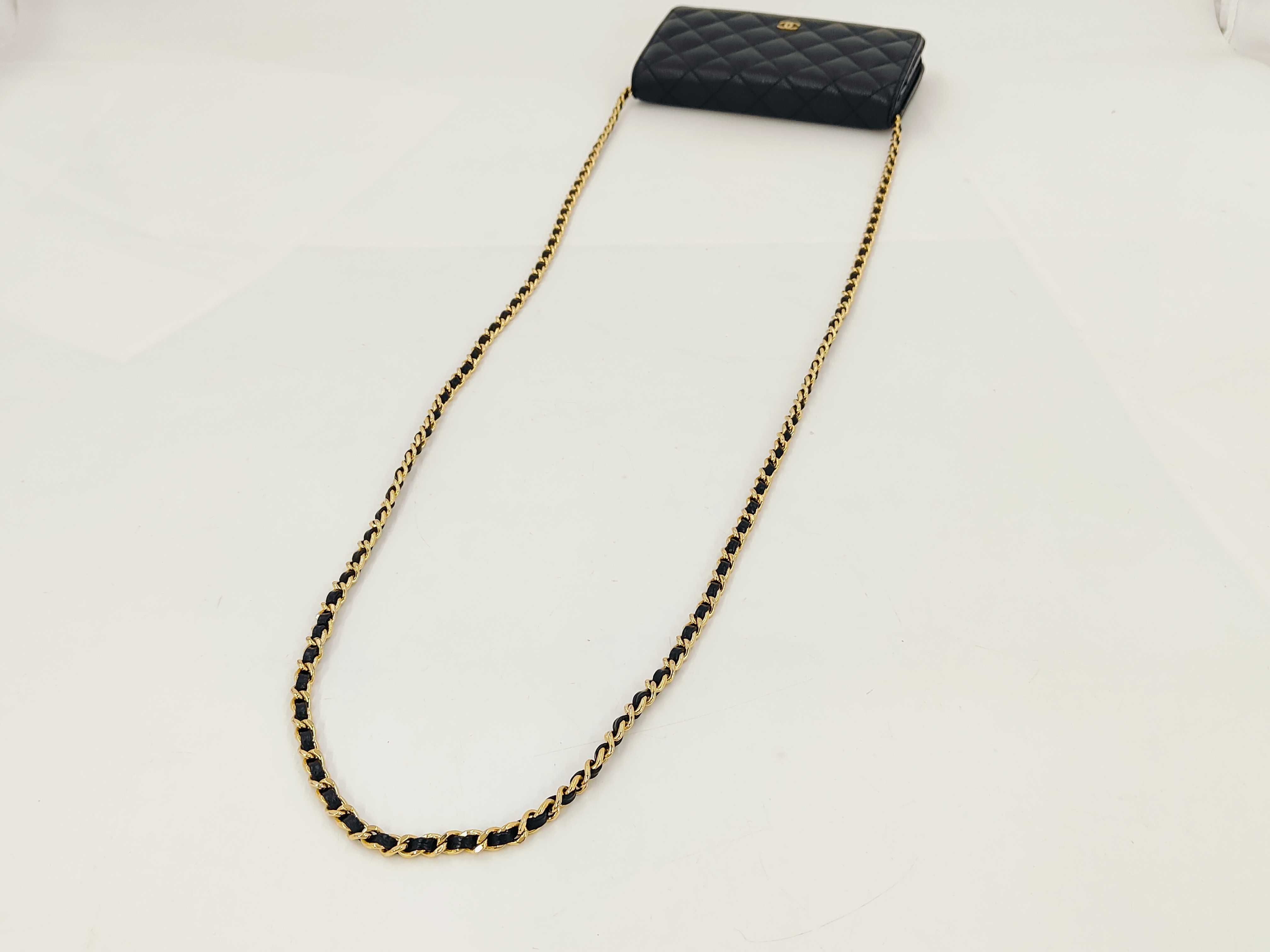 Matelassé Caviar Skin Chain Wallet Shoulder Bag — view 3