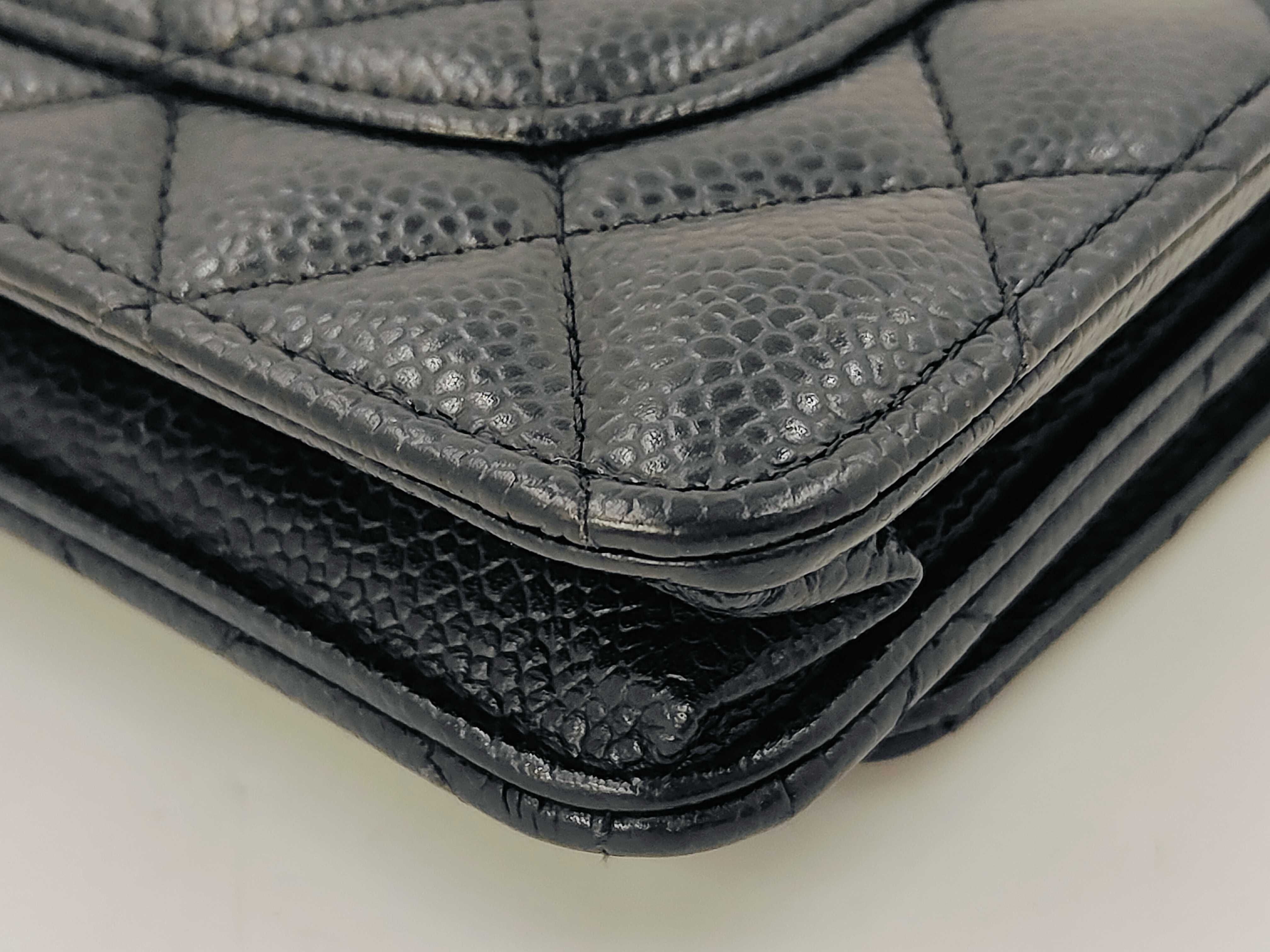 Matelassé Caviar Skin Chain Wallet Shoulder Bag — view 7
