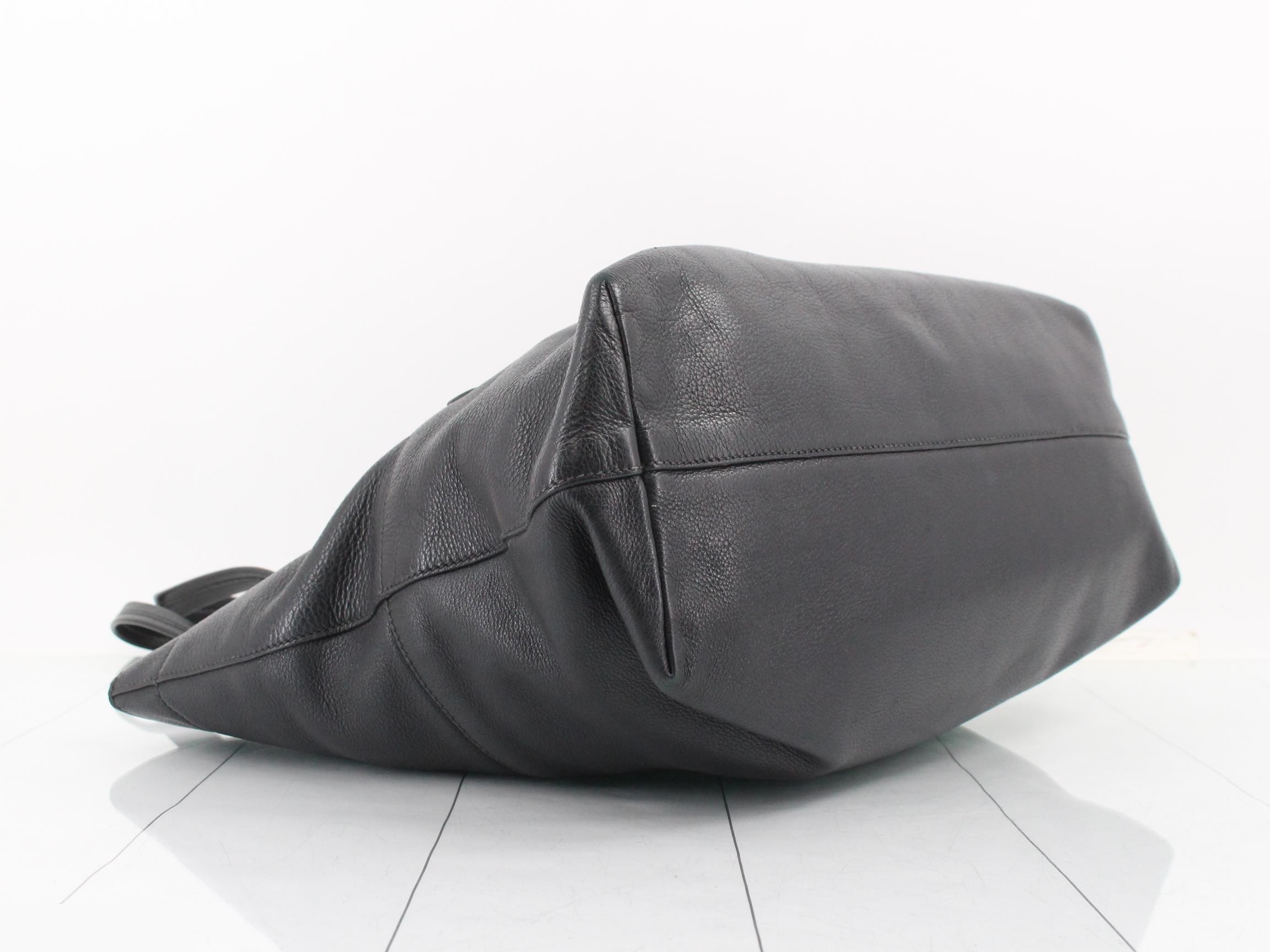 Other lines: Bags & Tote Bags, Leather, Black — view 5