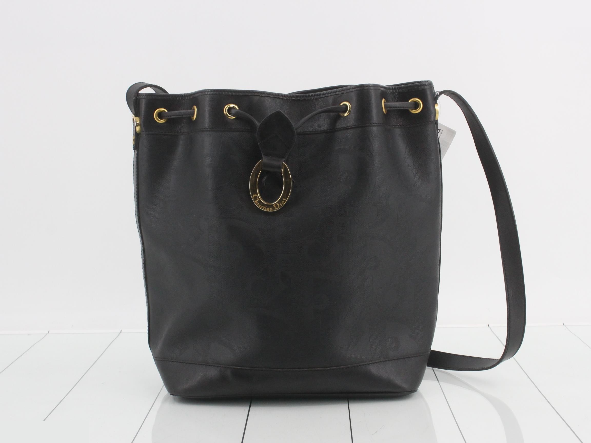 Trotter Shoulder Bag