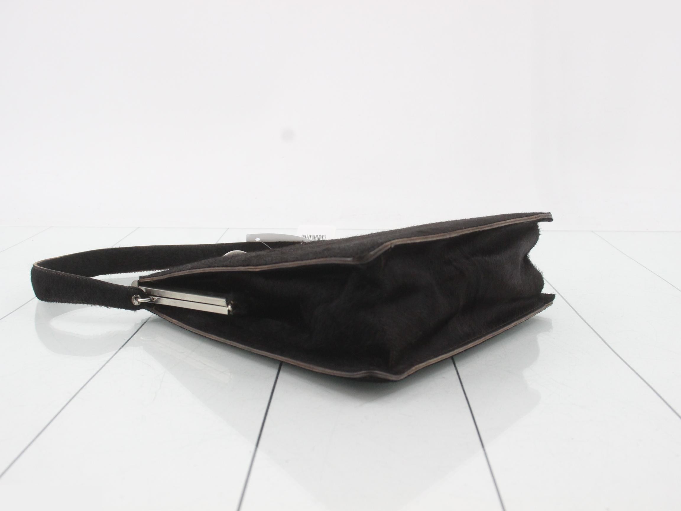 Calfskin coin purse one-shoulder bag — view 5