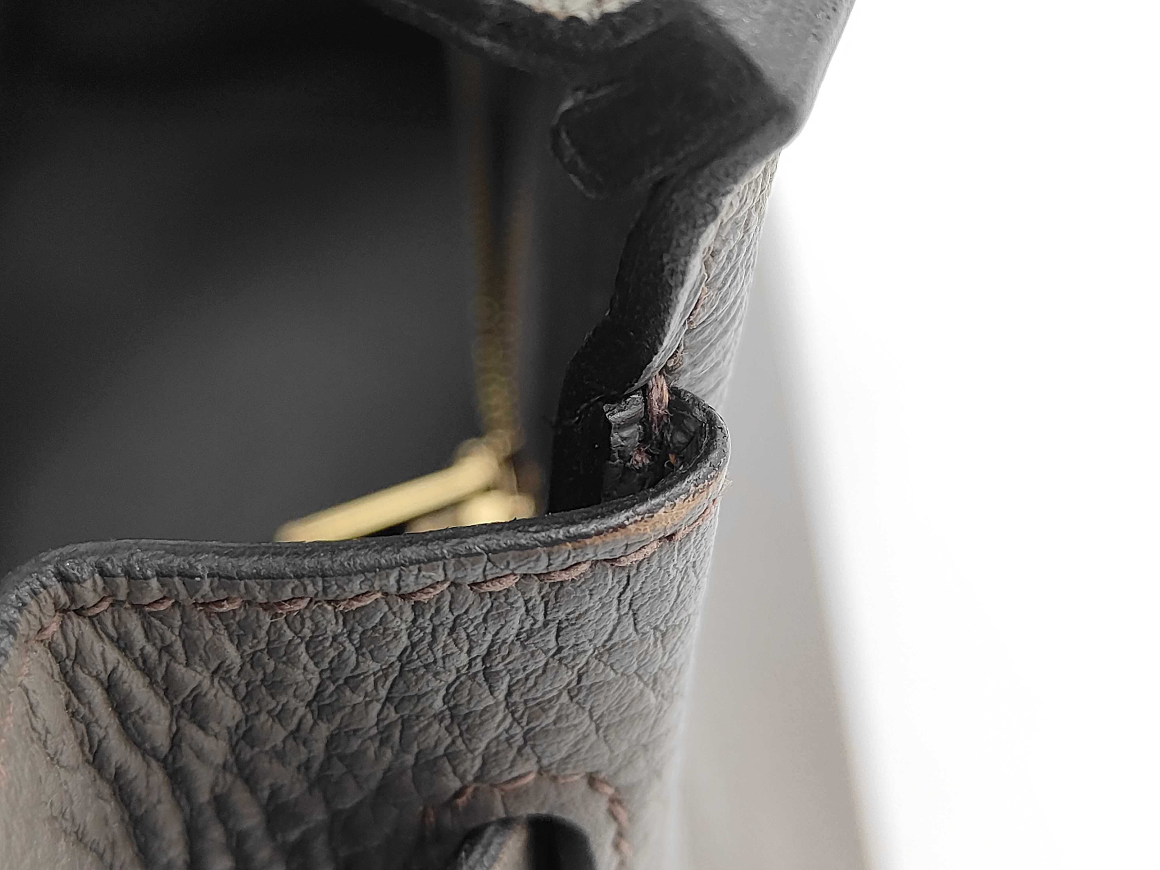 Birkin 25 Taurillon leather/Etoupe leather/Gold hardware [Stamped: Z] Handbag — view 15