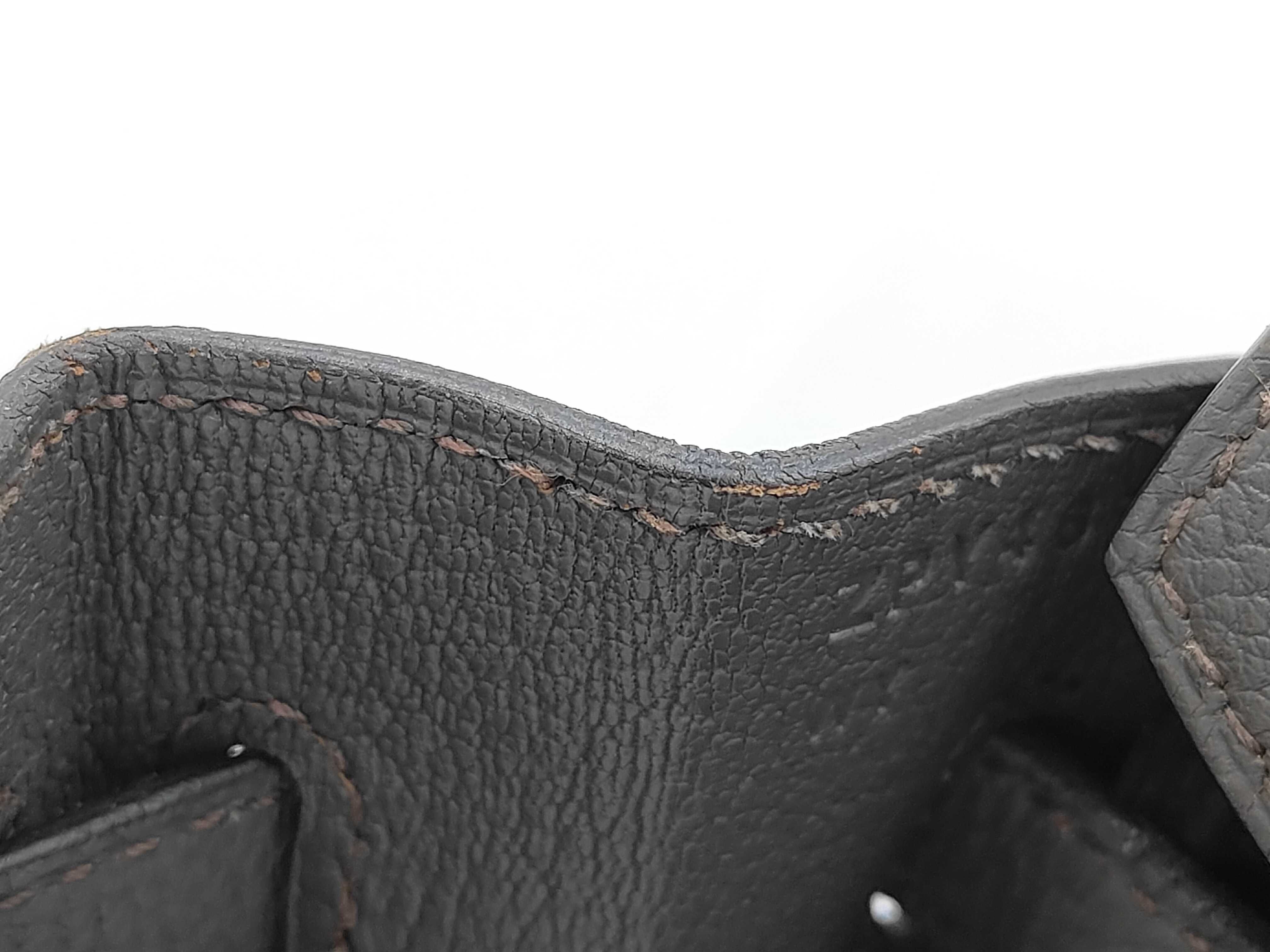 Birkin 25 Taurillon leather/Etoupe leather/Gold hardware [Stamped: Z] Handbag — view 9