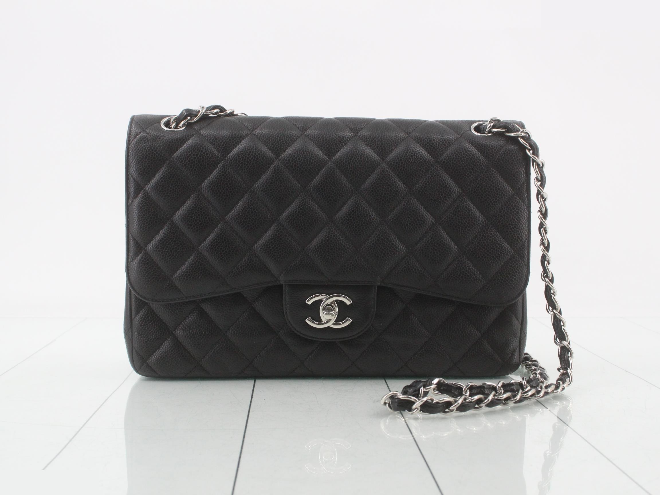 Matelassé Caviar Skin Chain Shoulder Bag