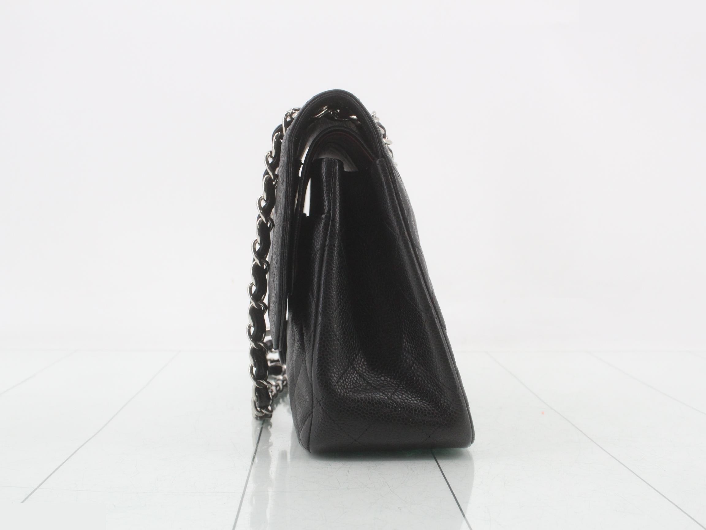 Matelassé Caviar Skin Chain Shoulder Bag — view 3