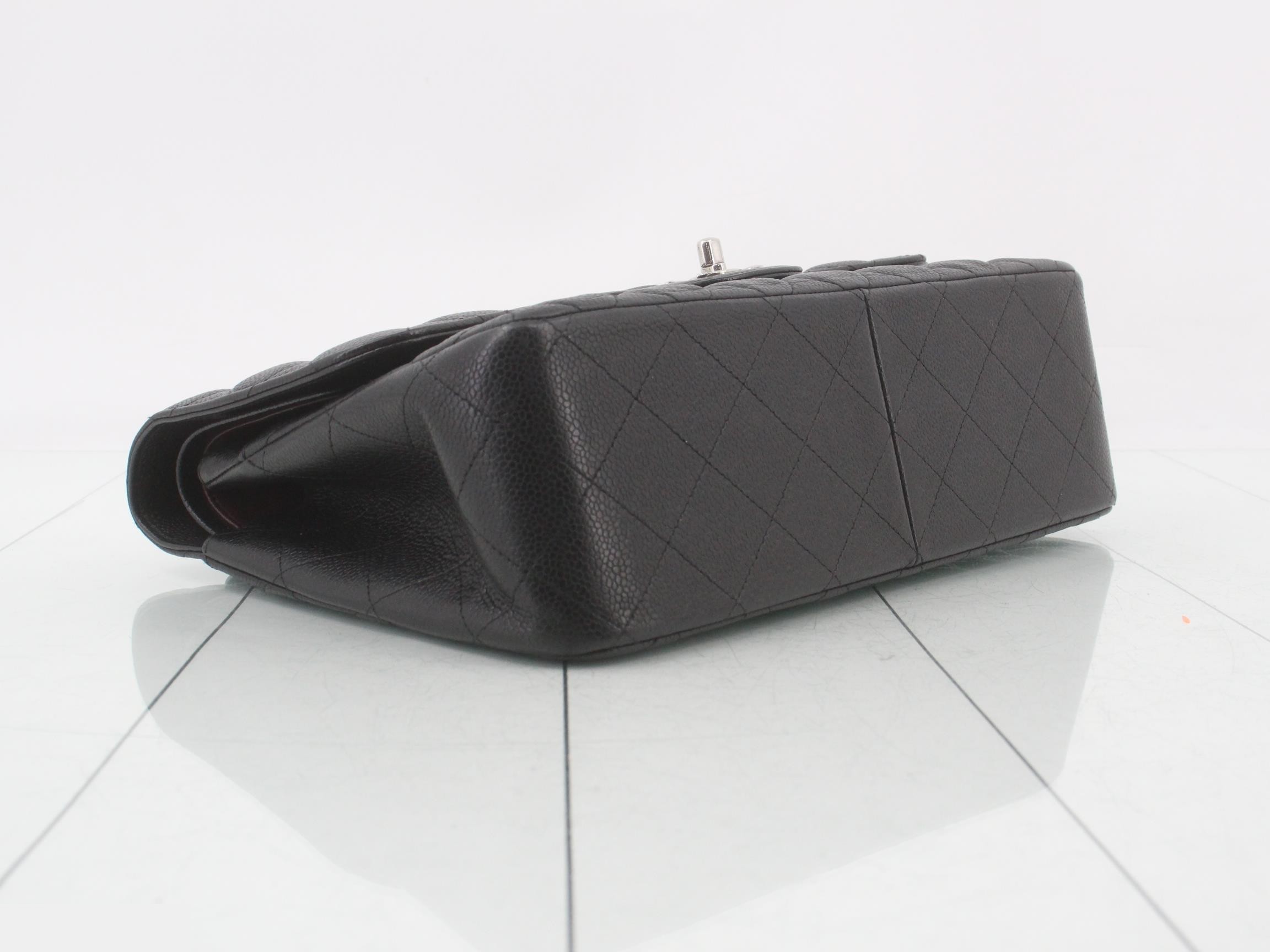 Matelassé Caviar Skin Chain Shoulder Bag — view 5