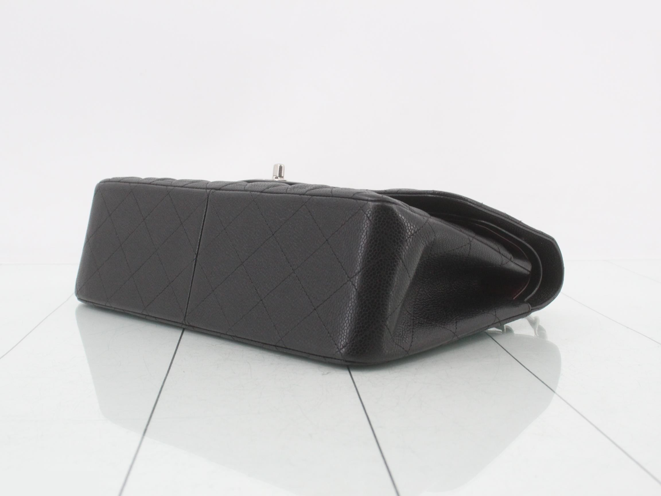 Matelassé Caviar Skin Chain Shoulder Bag — view 6