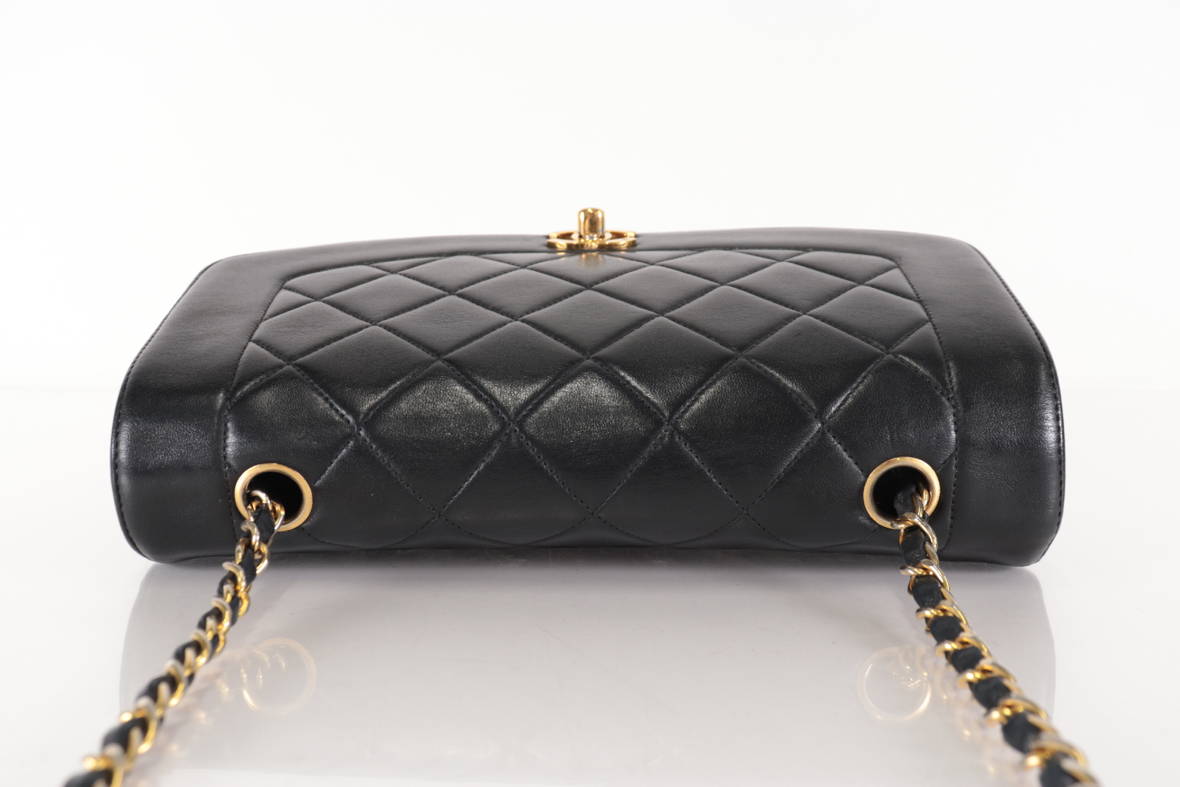 Diana 25 Lambskin Chain Shoulder Bag (Serial Number 2) — view 5