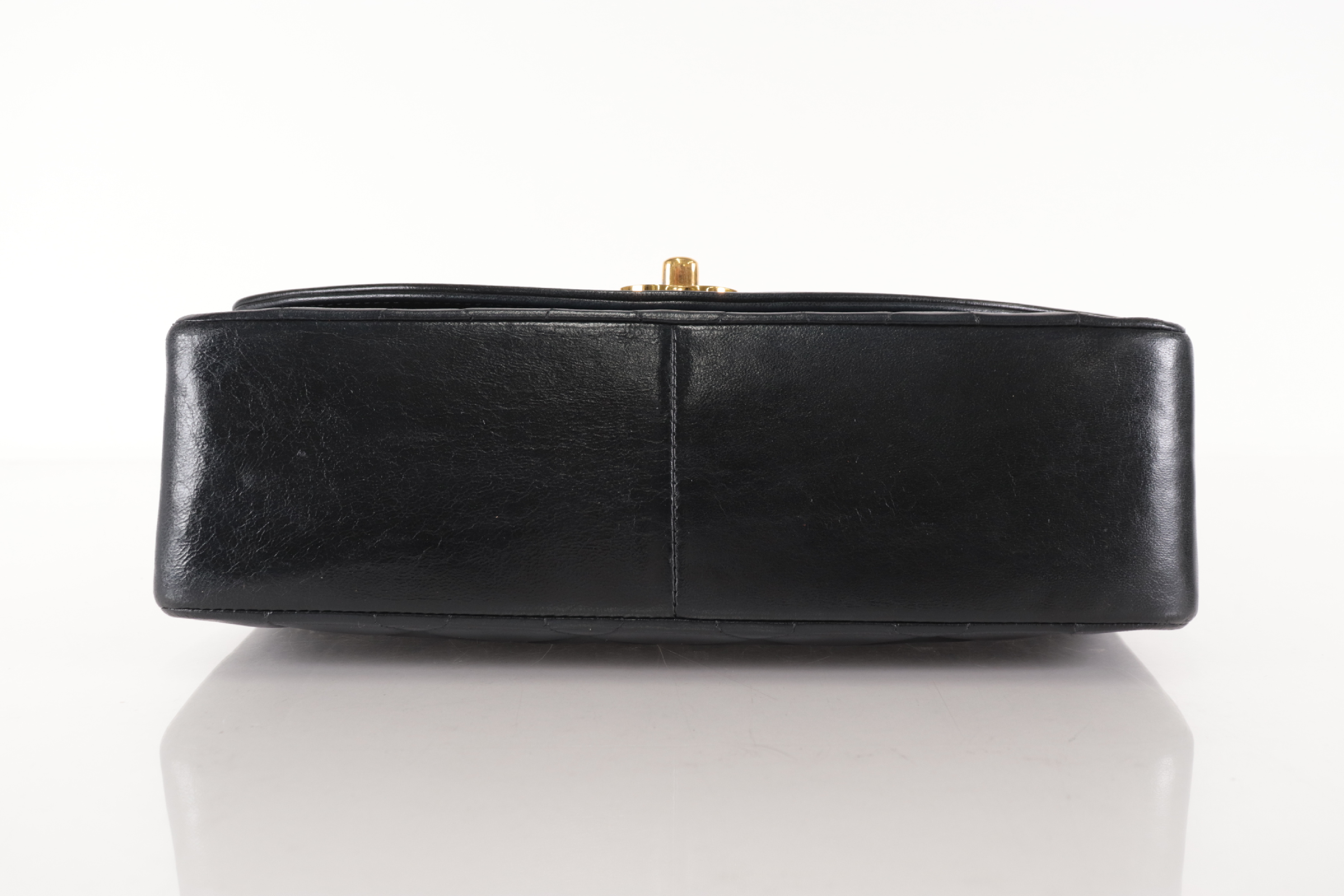 Diana 25 Lambskin Chain Shoulder Bag (Serial Number 2) — view 6