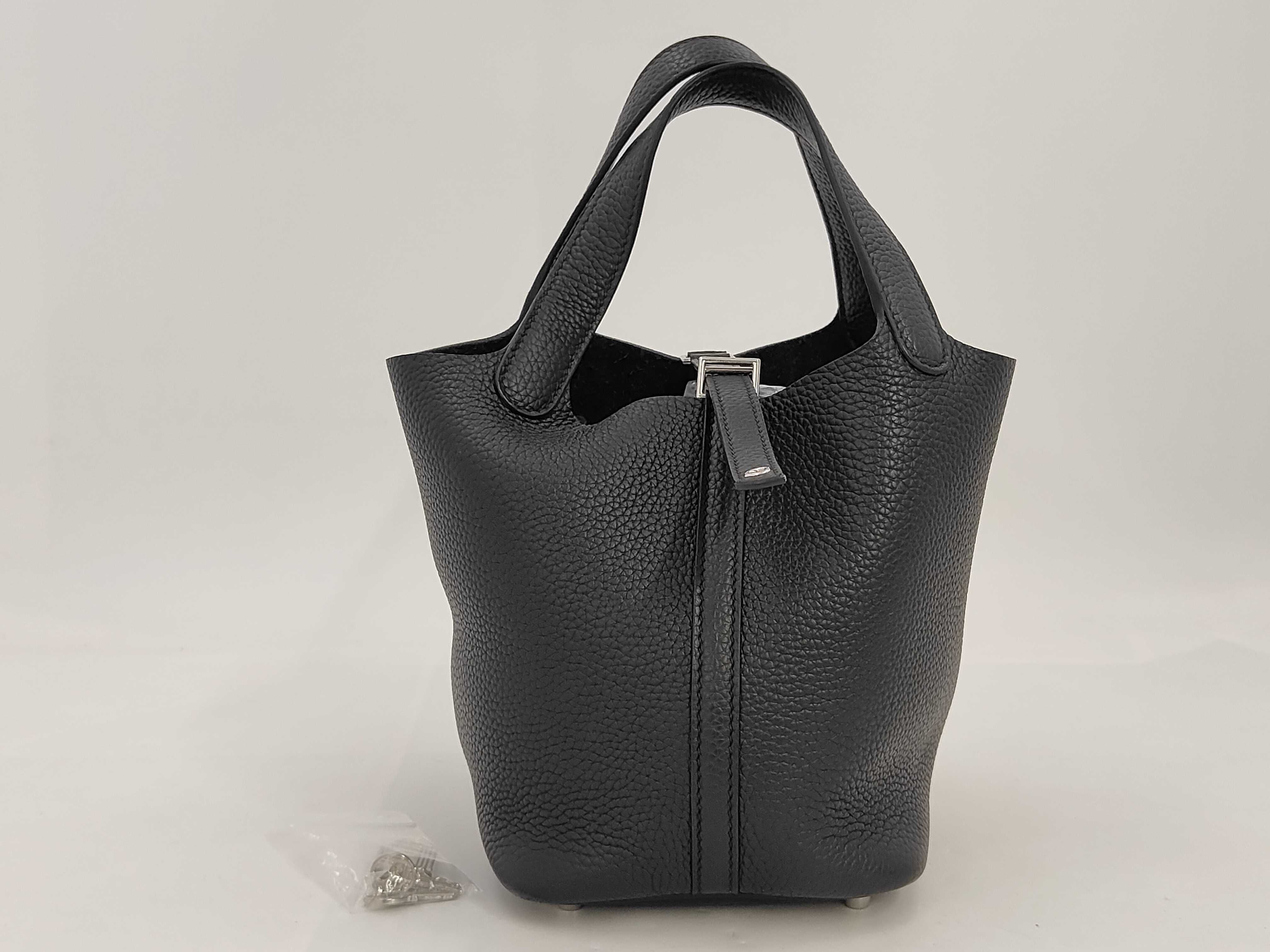 Picotin PM Taurillon Leather Handbag, W Stamp, Black