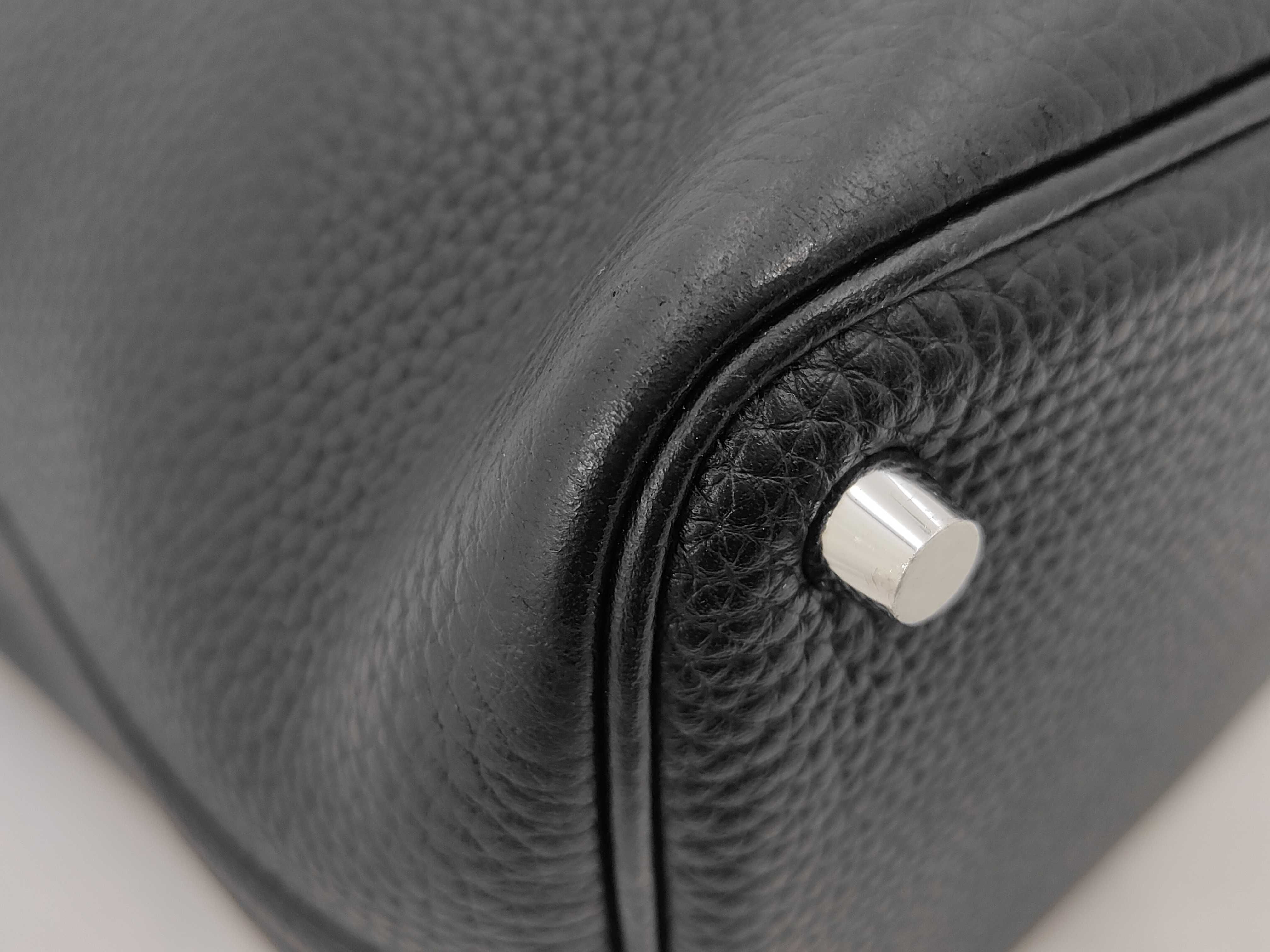 Picotin PM Taurillon Leather Handbag, W Stamp, Black — view 3