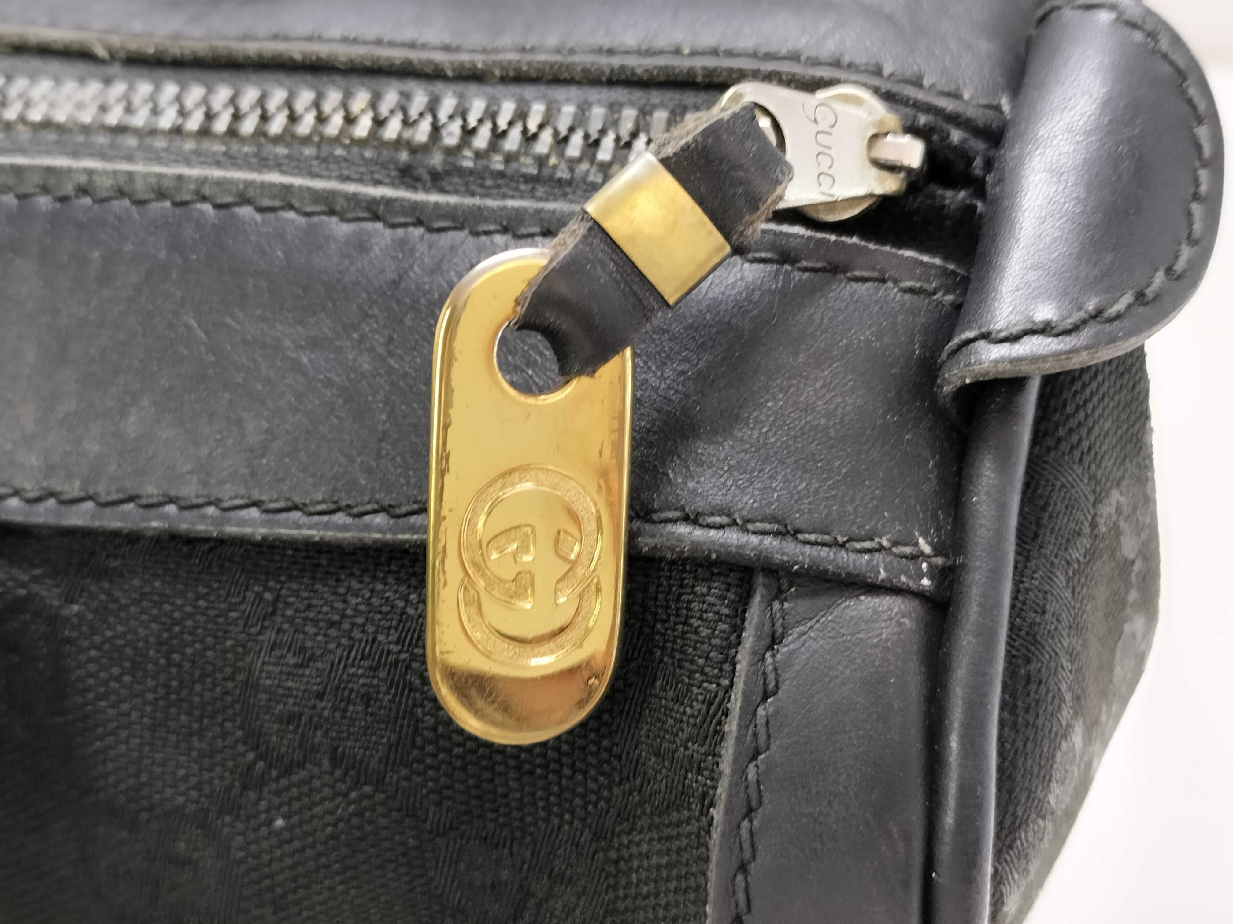 GG Canvas Gucci Handbag — view 13