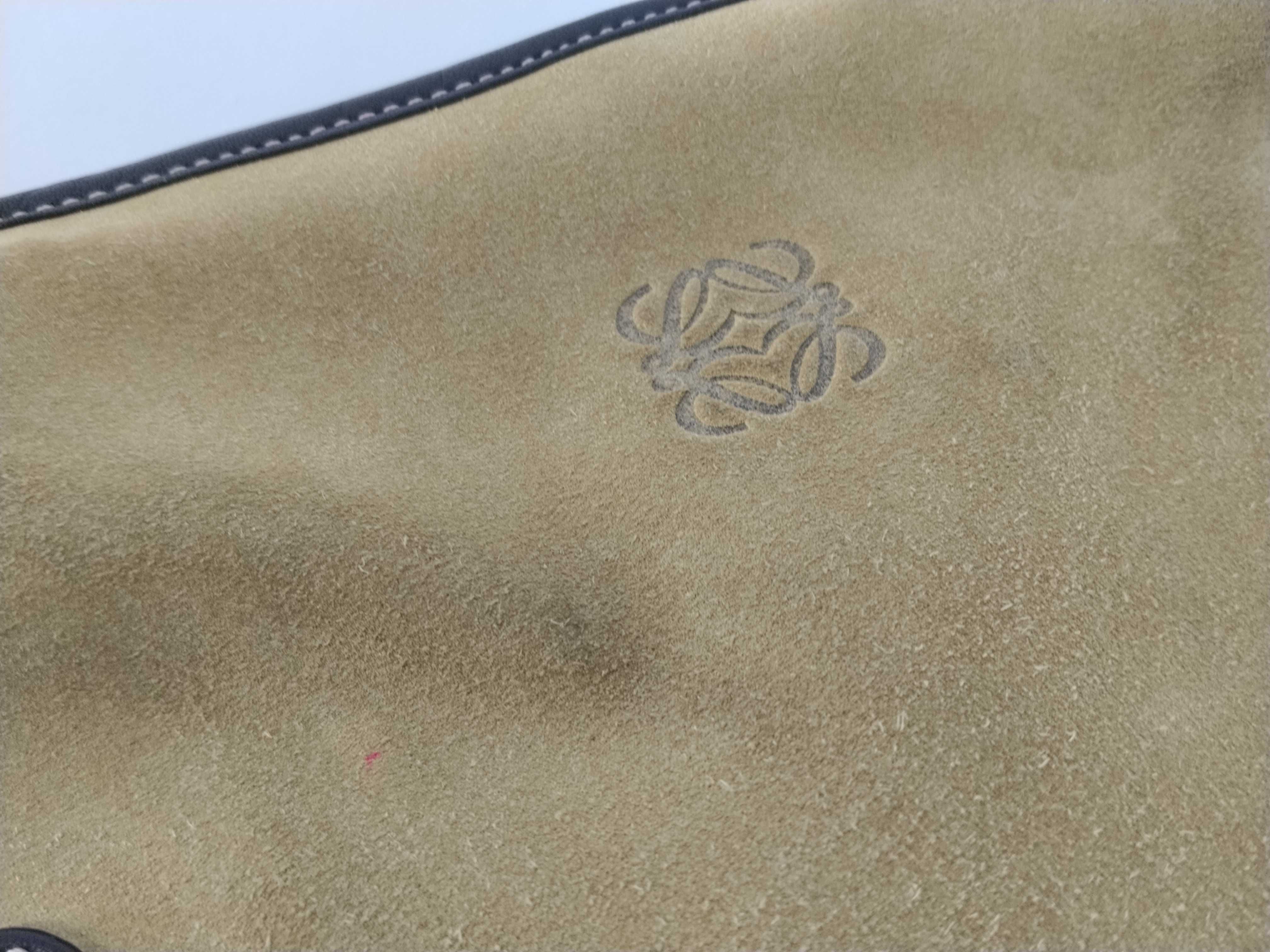 Anagram Suede Leather One-Shoulder Bag (Shoulder Bag, Dust Bag Included) — view 14