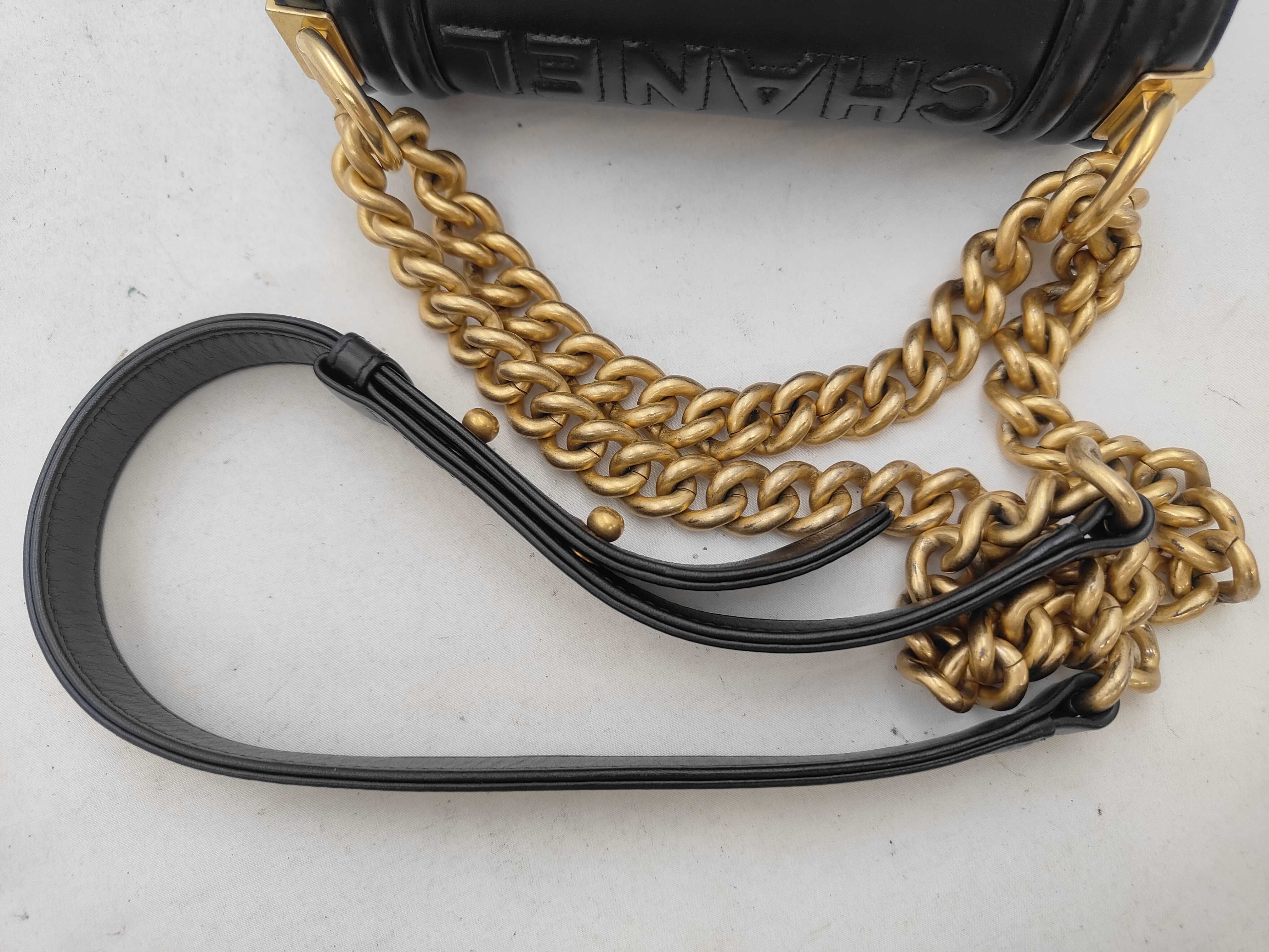 Boy Chanel 18 Chain Shoulder Bag, Black — view 3