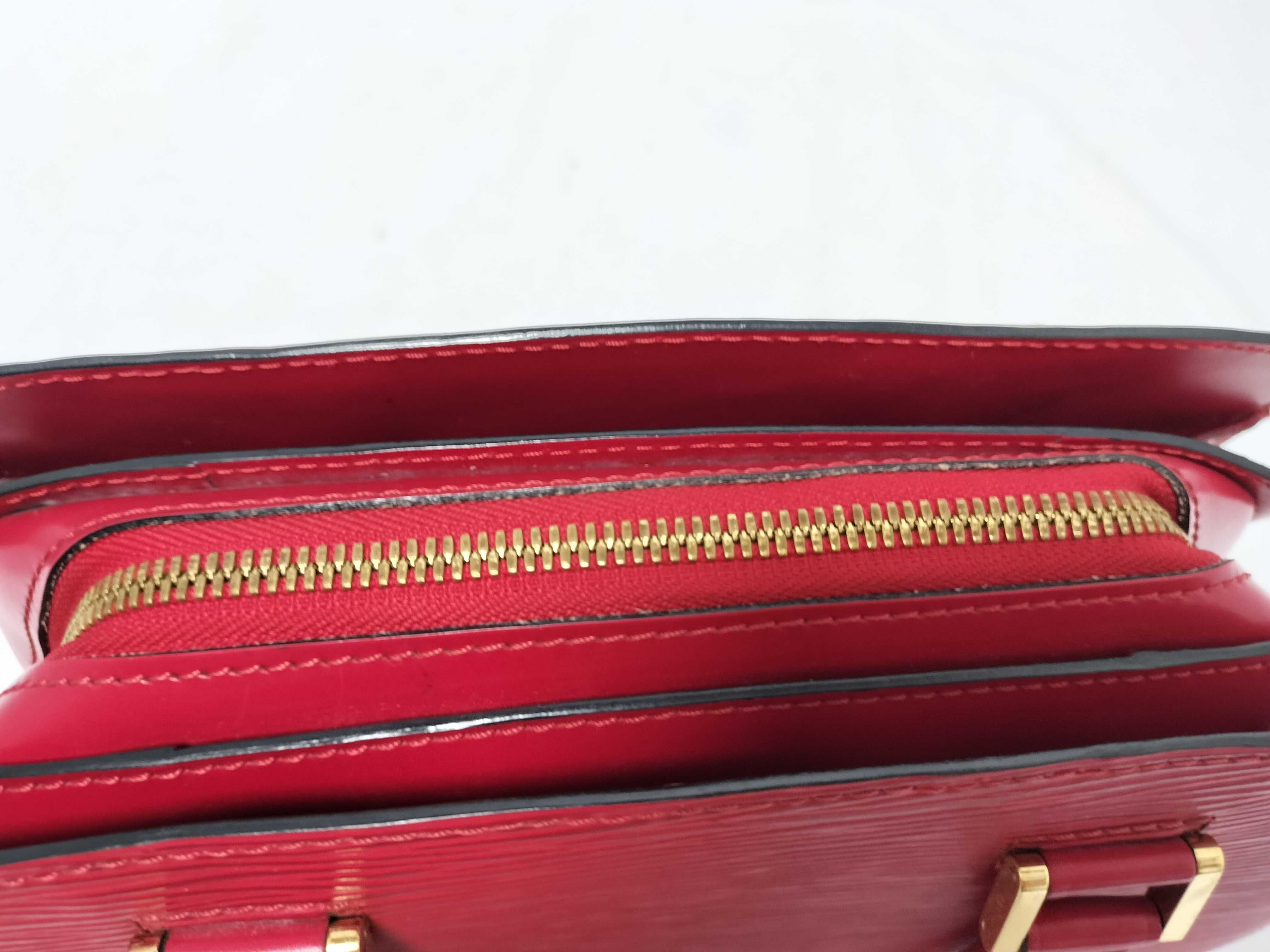 Epi Leather Handbag (Pont Neuf Red) — view 5