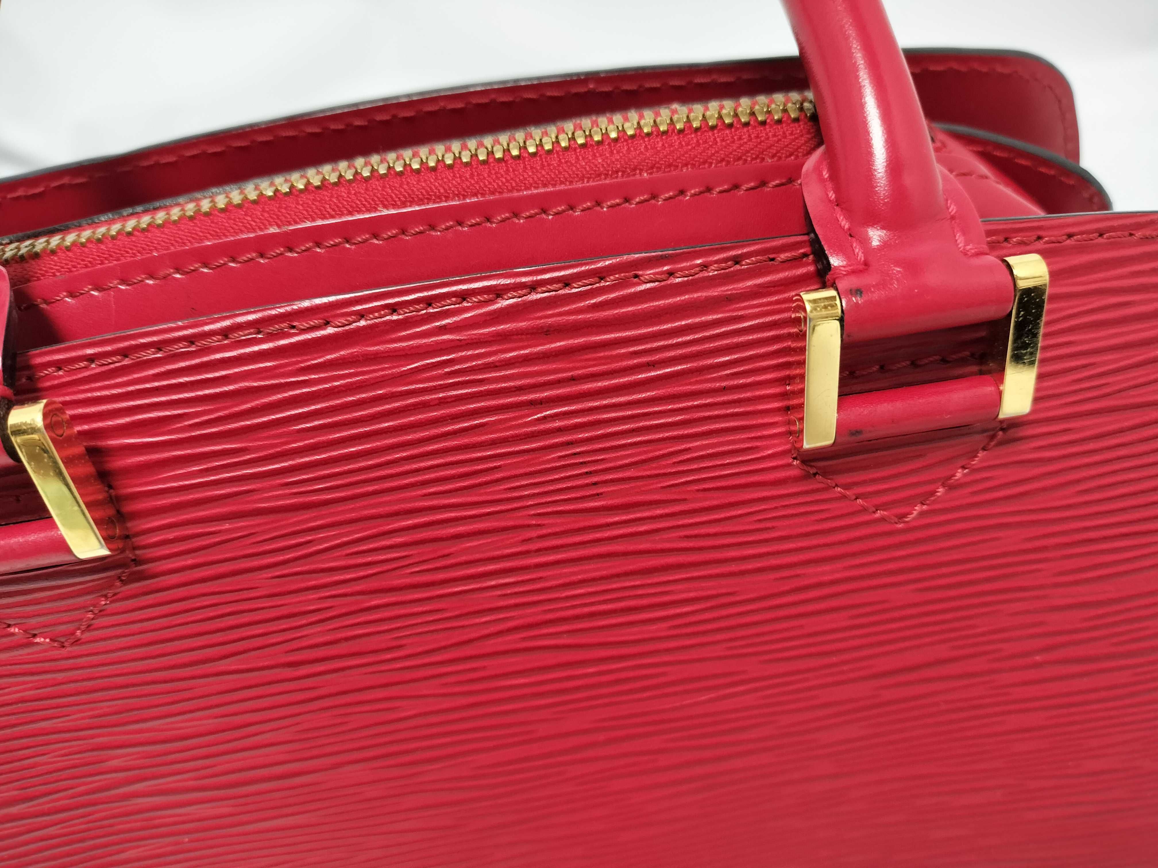 Epi Leather Handbag (Pont Neuf Red) — view 6