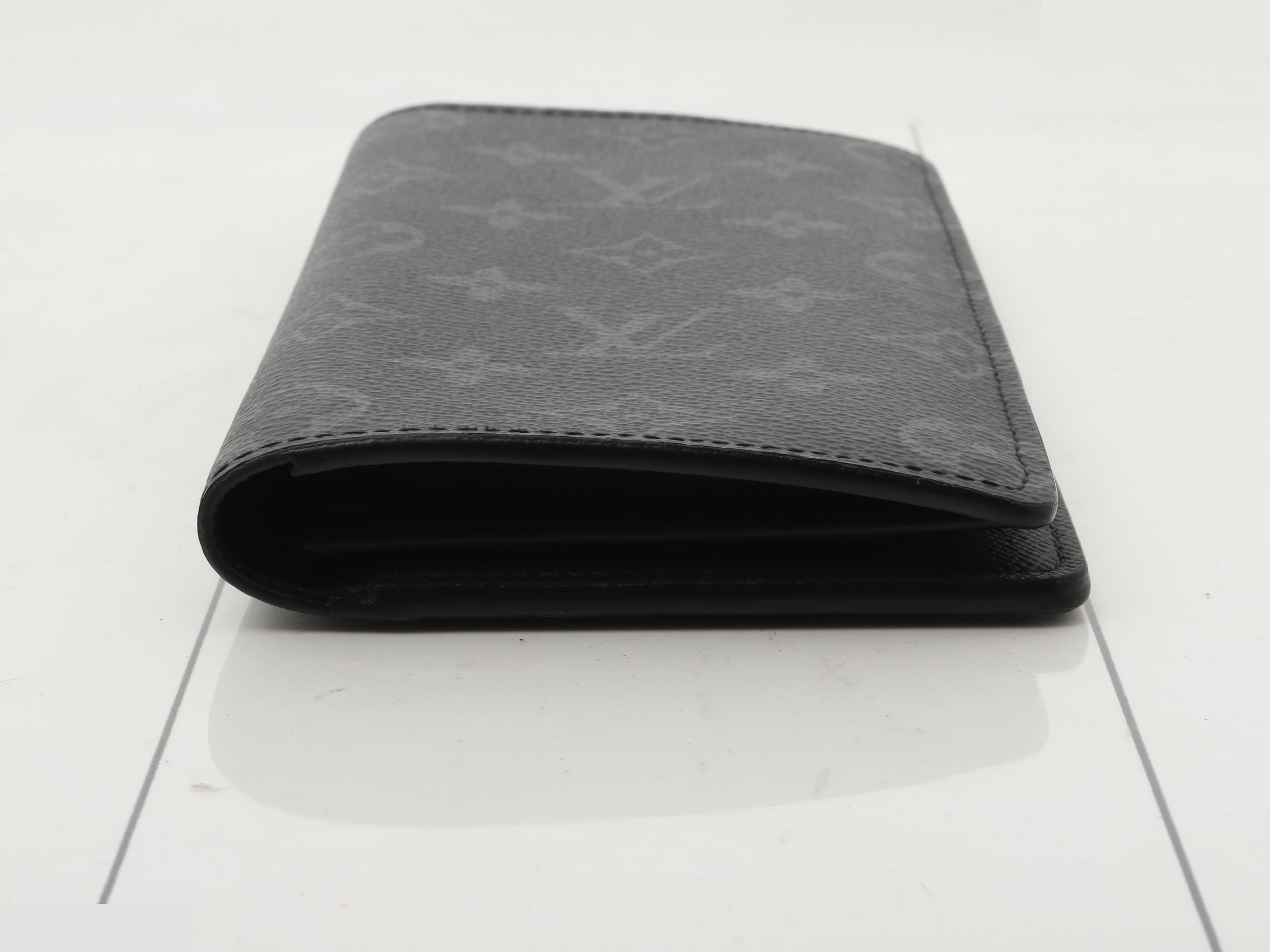 LV Monogram Eclipse Portefeuille Brazza M61697 — view 3