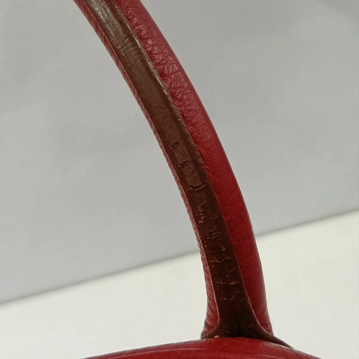 Lindy 34, Taurillon Clemence leather, Rouge Garance, silver hardware. P: 2012 — view 11