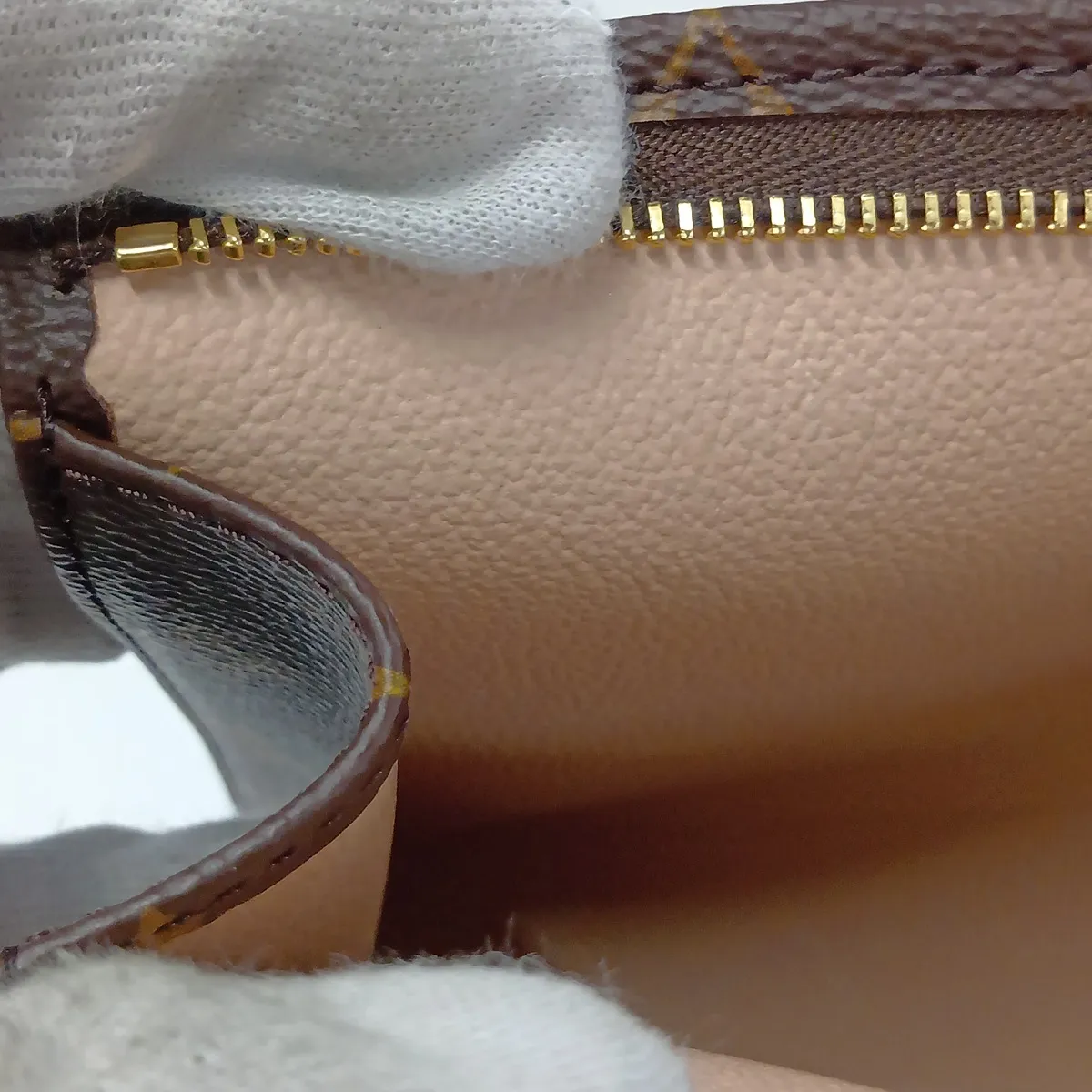 Monogram Pochette Toilette 26 M47542 Brown Pouch (Serial Number Unknown) — view 7