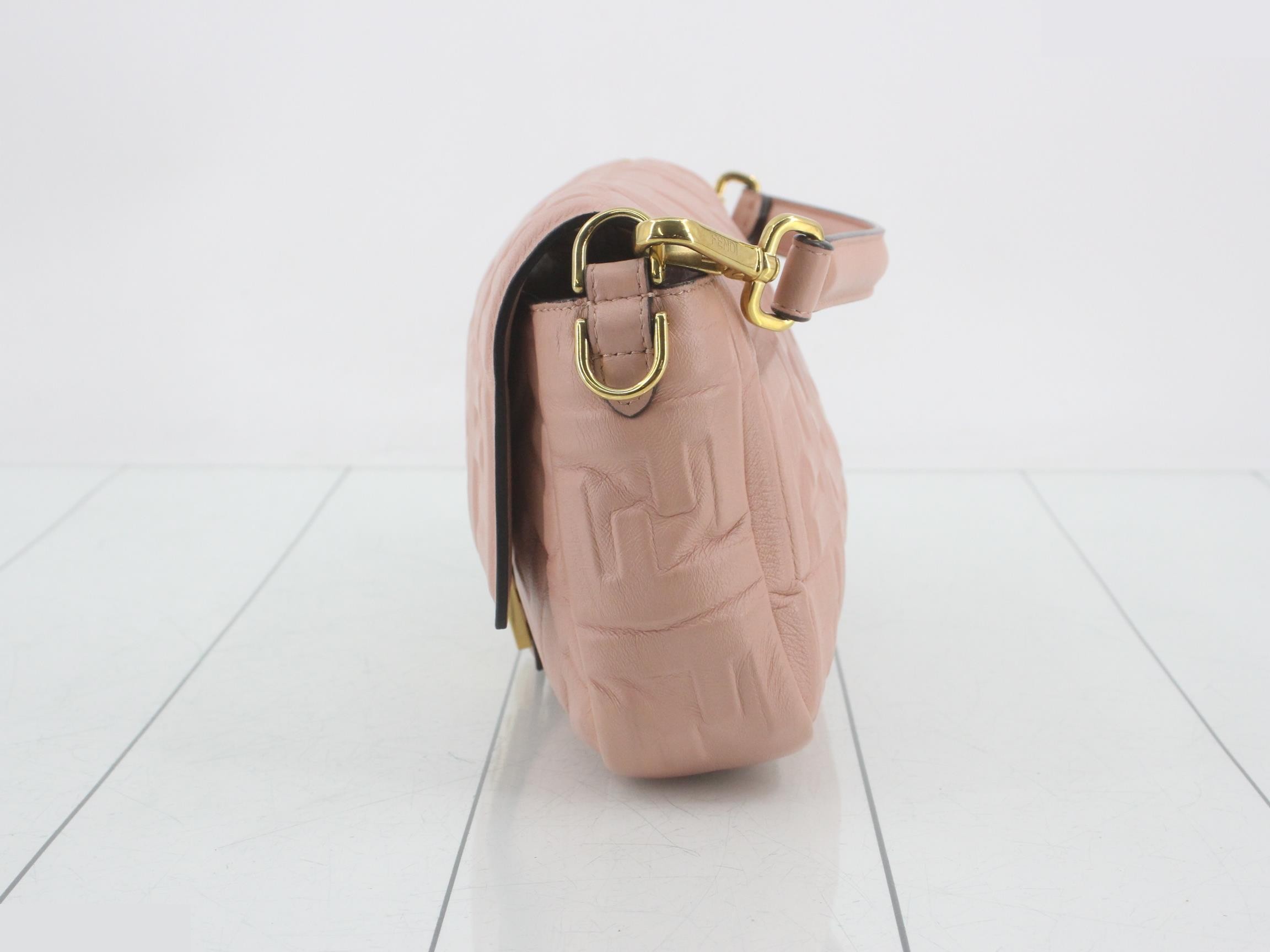 Zucca (bag) - Shoulder bag — view 3