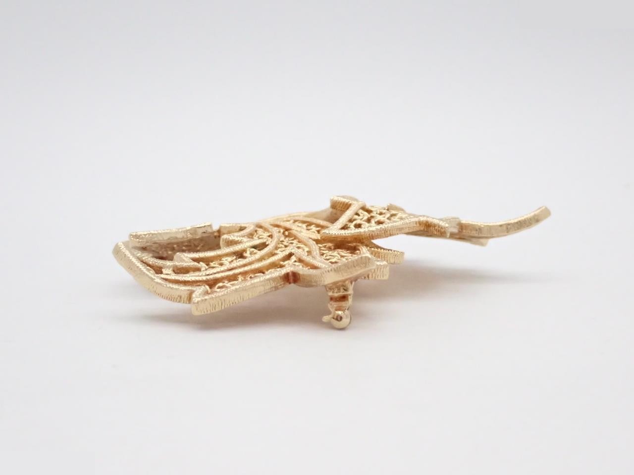 GP Brooch — view 3