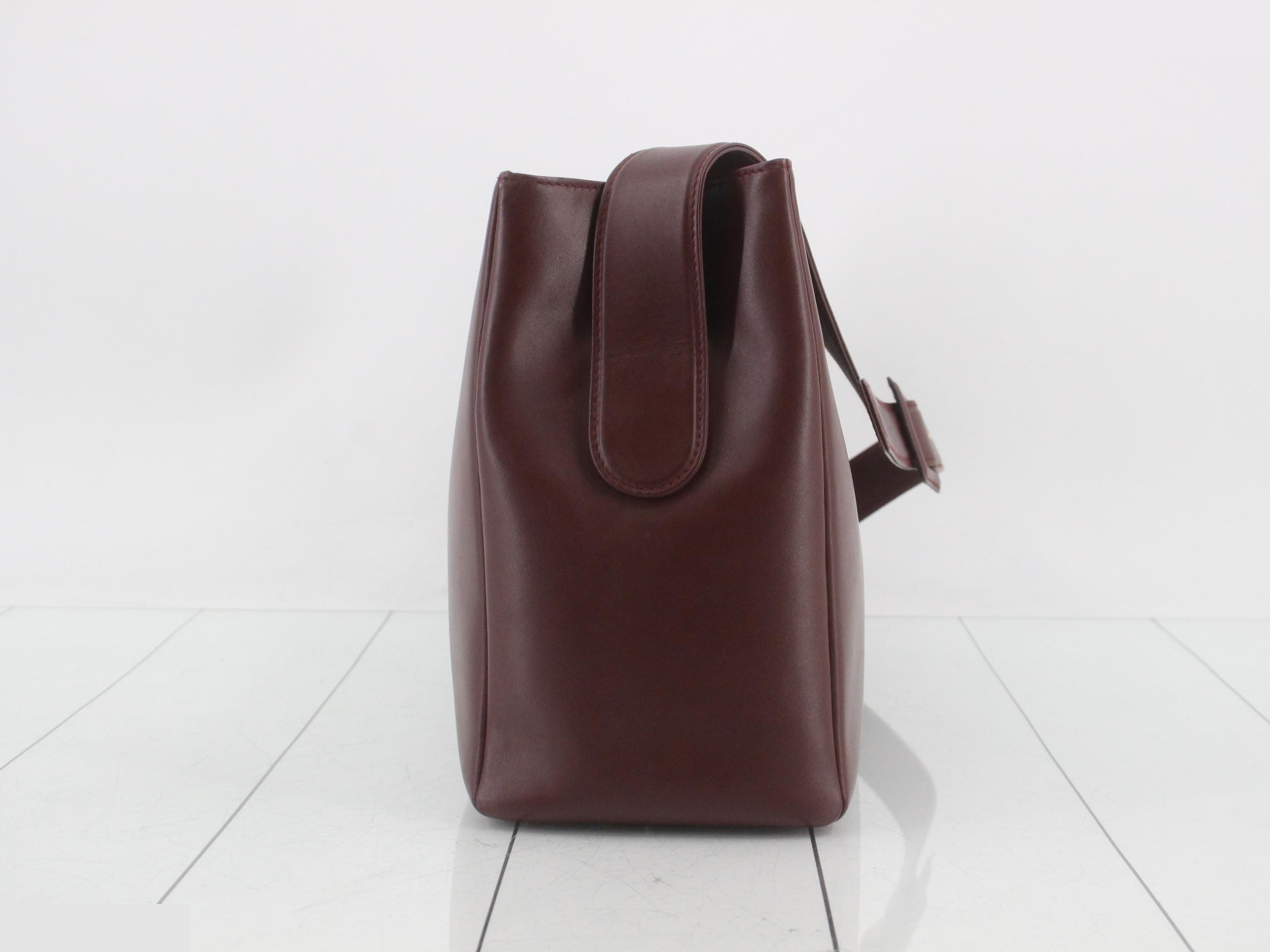 Must Line (Bag) - Shoulder Bag — view 3