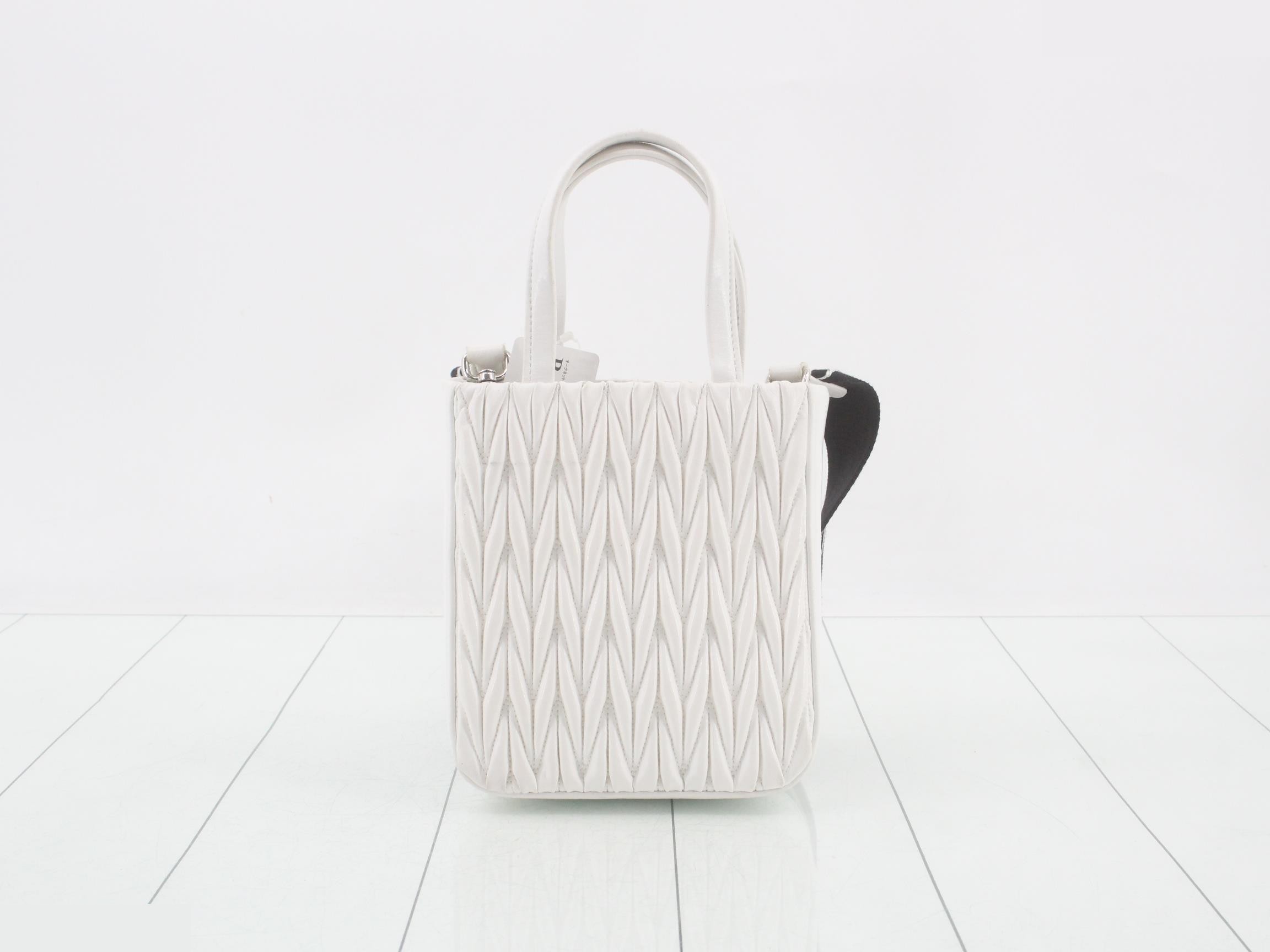 Matelassé (bag) - Shoulder bag — view 2