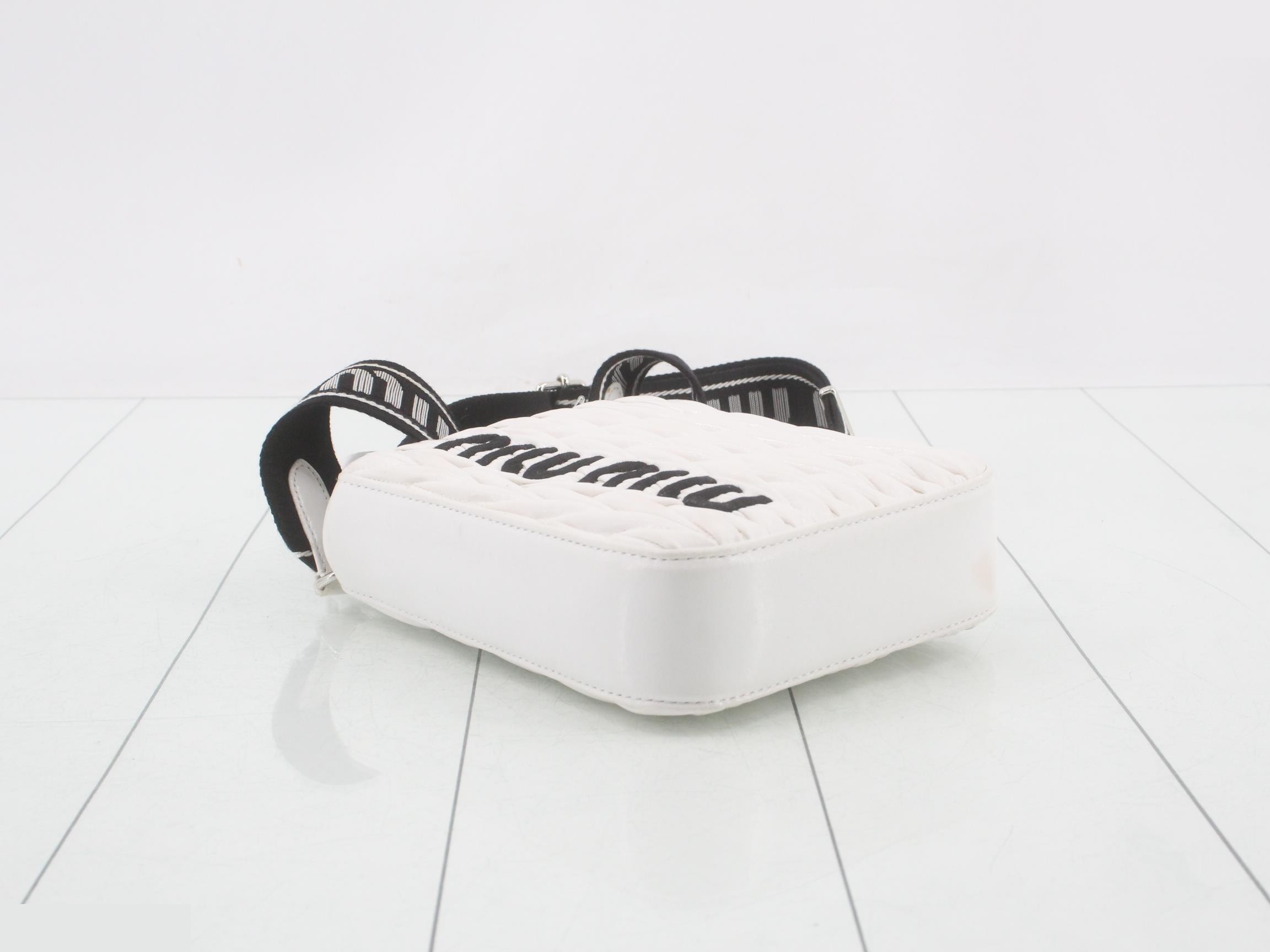 Matelassé (bag) - Shoulder bag — view 5
